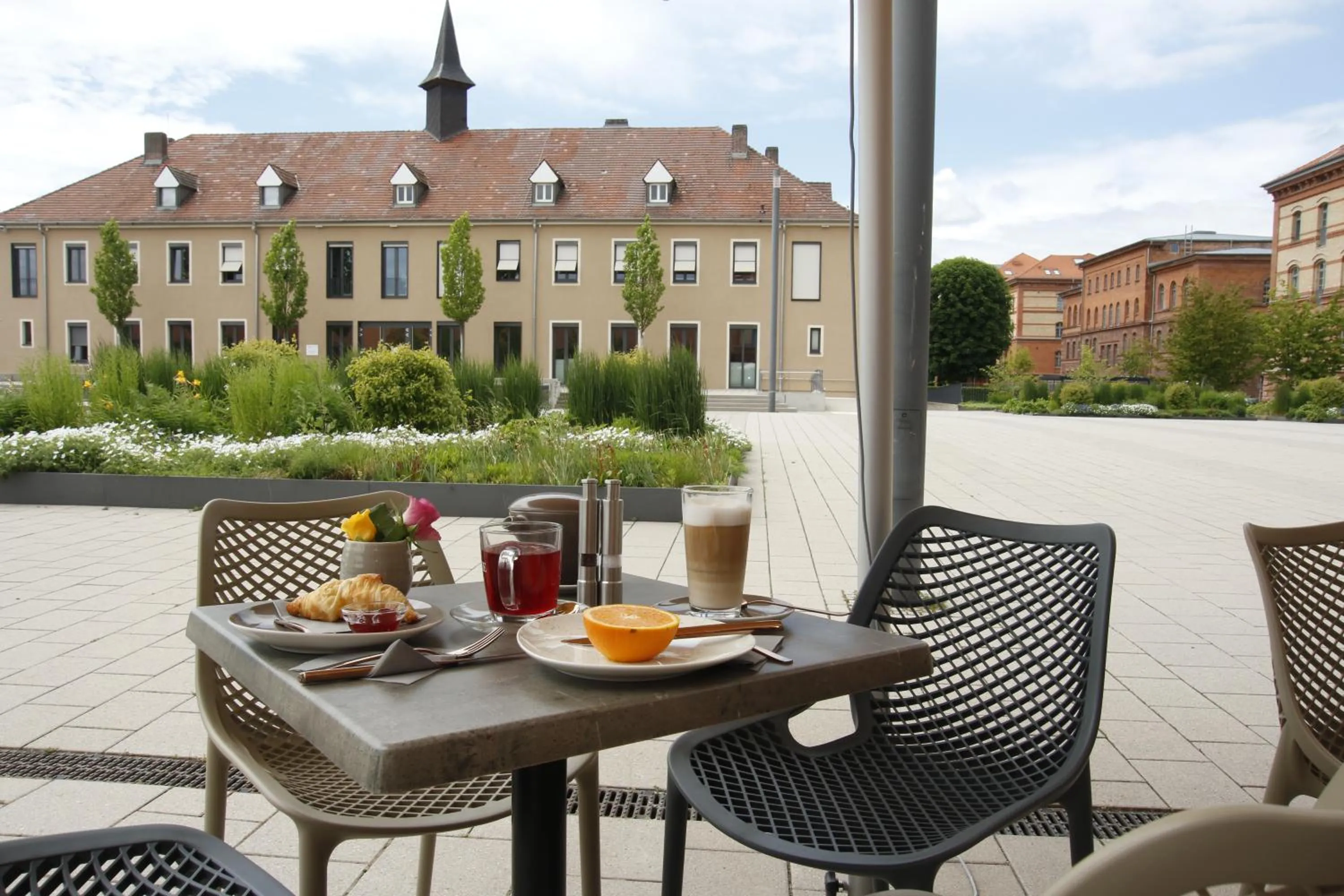 Restaurant/places to eat in Amelie No 1 Hotel & Appartements