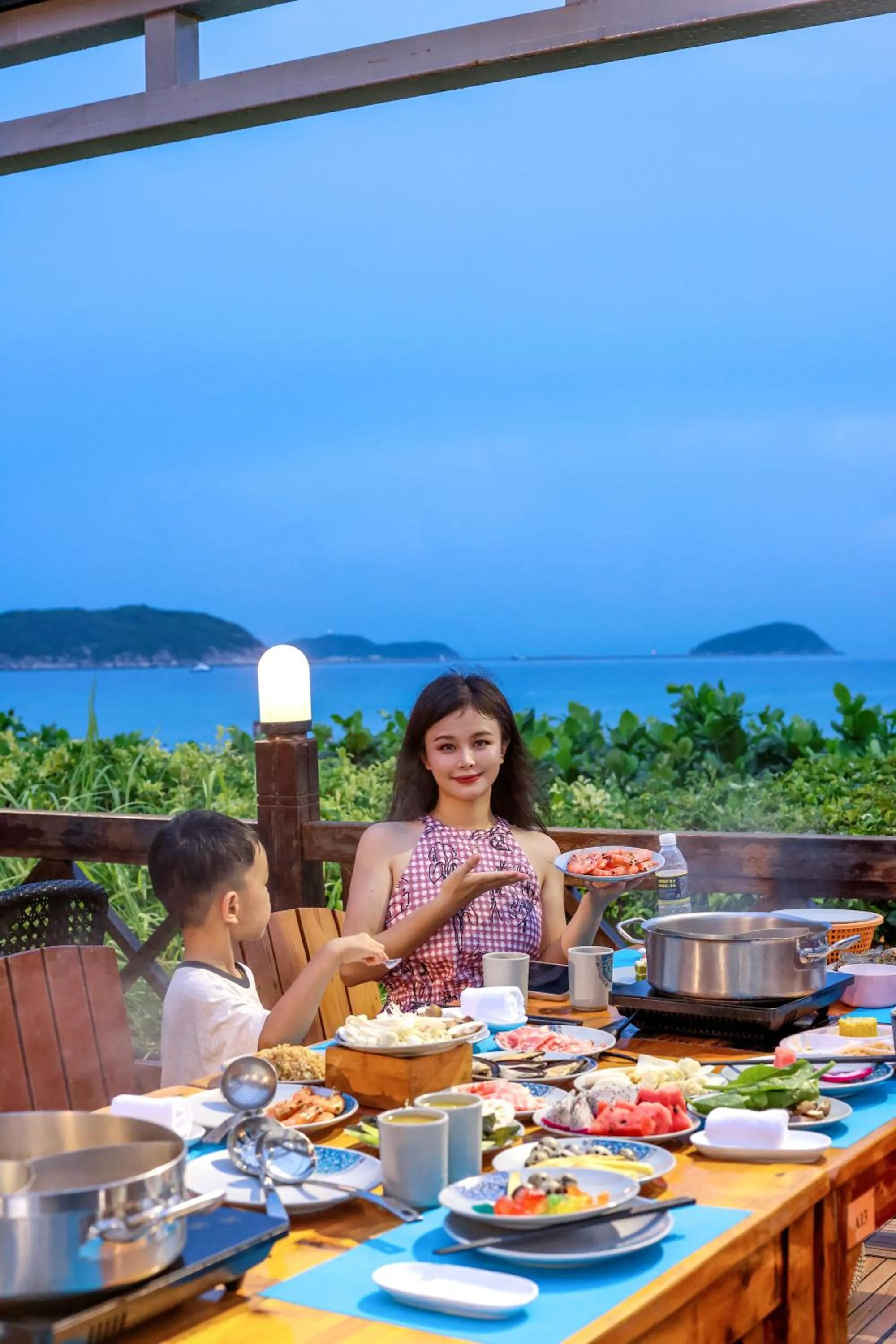Food and drinks in Horizon Resort & Spa Yalong Bay-Yalong Bay Central