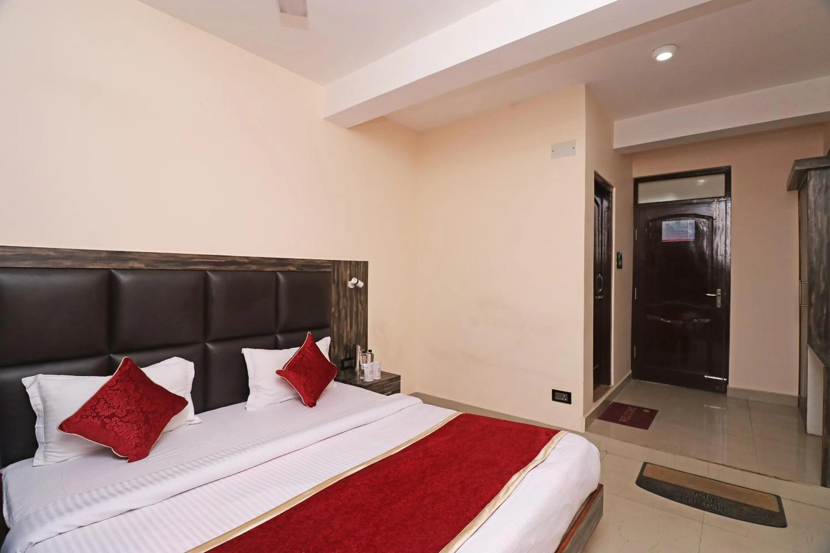 Bedroom, Bed in Hotel O Abc Residency