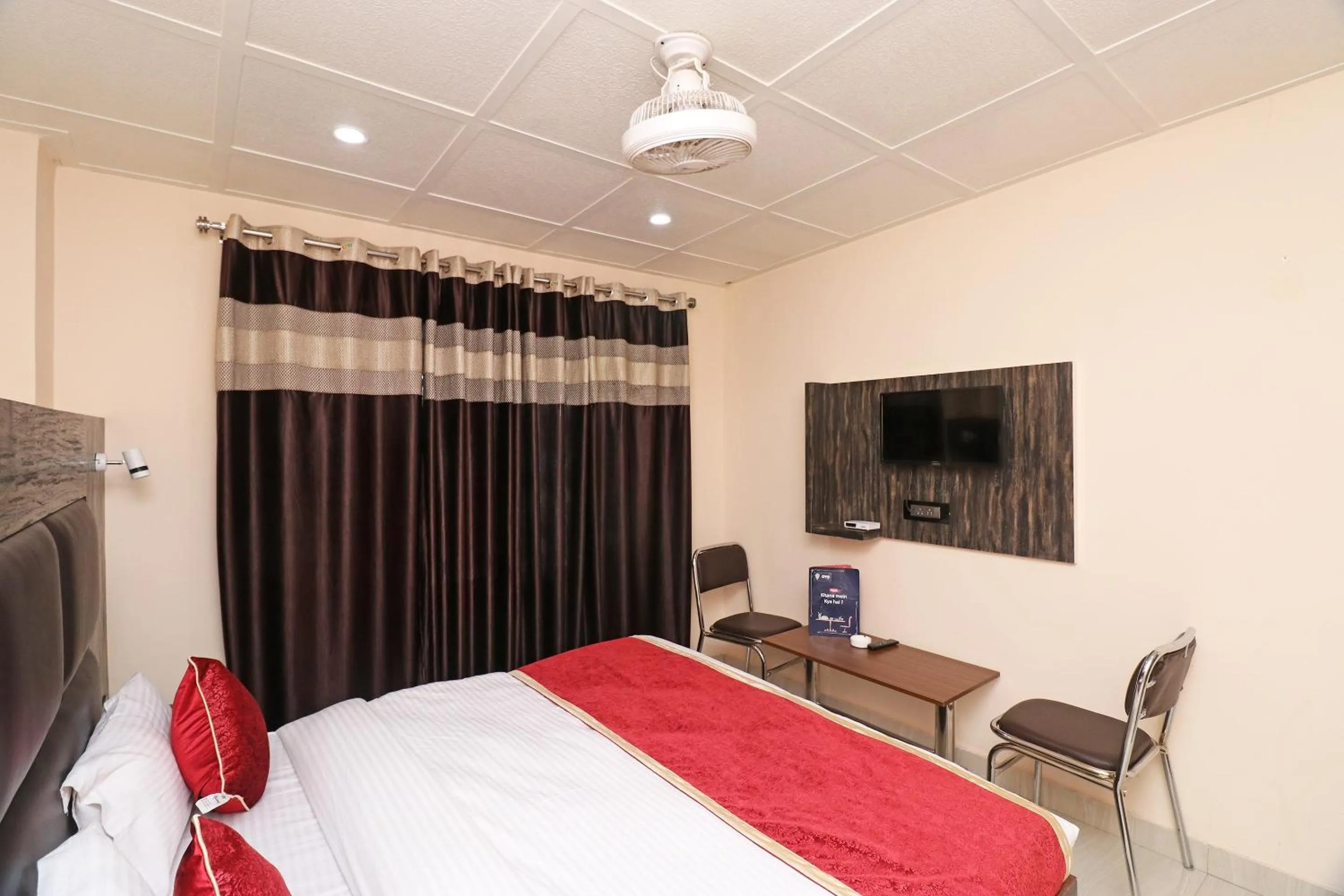 Bedroom, Bed in Hotel O Abc Residency