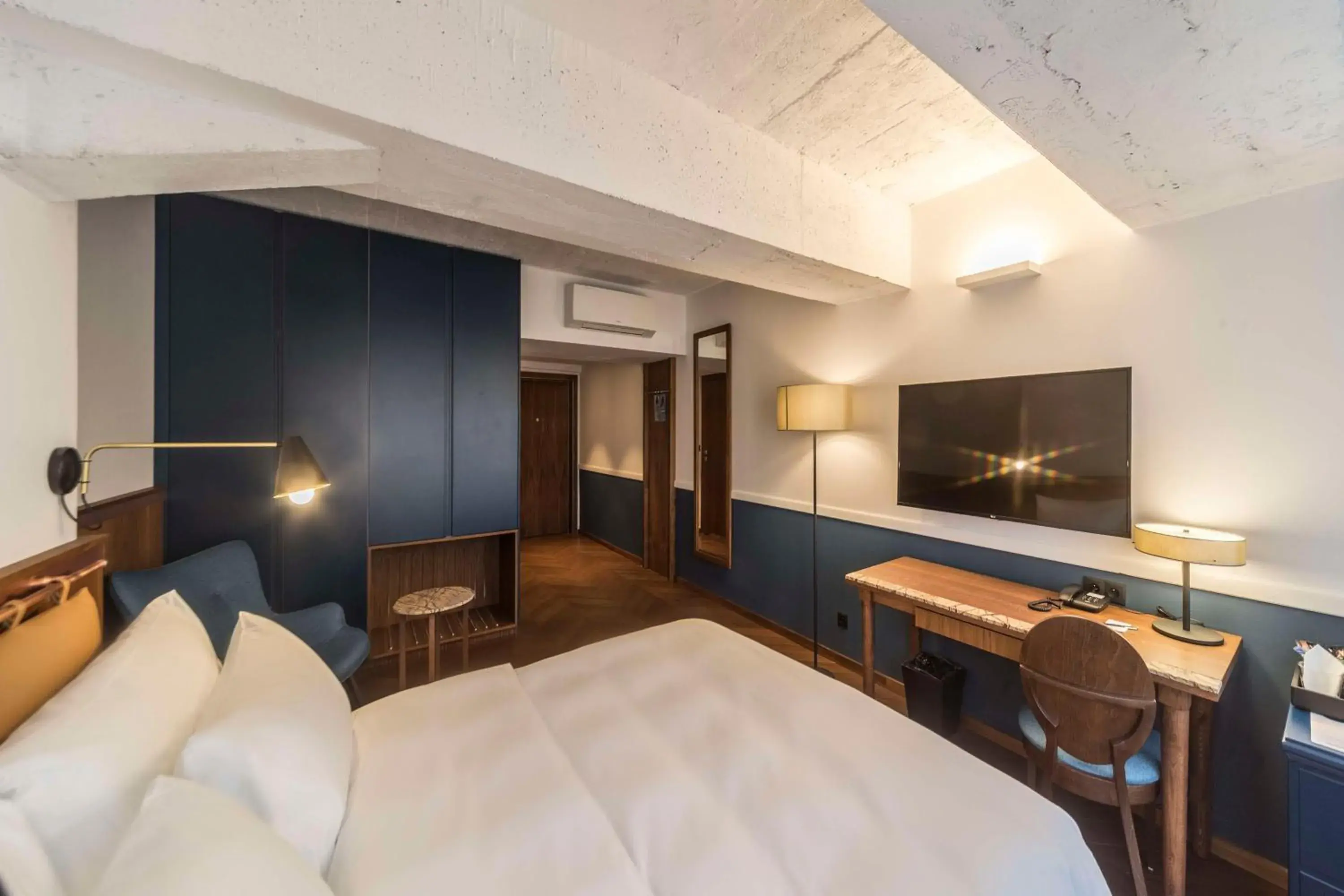 Superior Room - Old Granary in Radisson Hotel & Apartments Gdansk Superior Room - Old Granary in Radisson Hotel & Apartments Gdansk