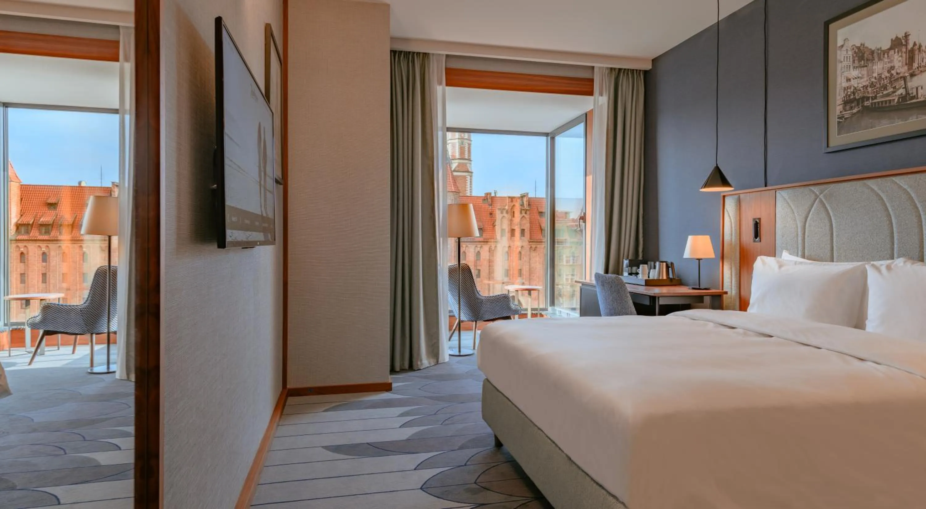 TV and multimedia, Bed in Radisson Hotel & Apartments Gdansk