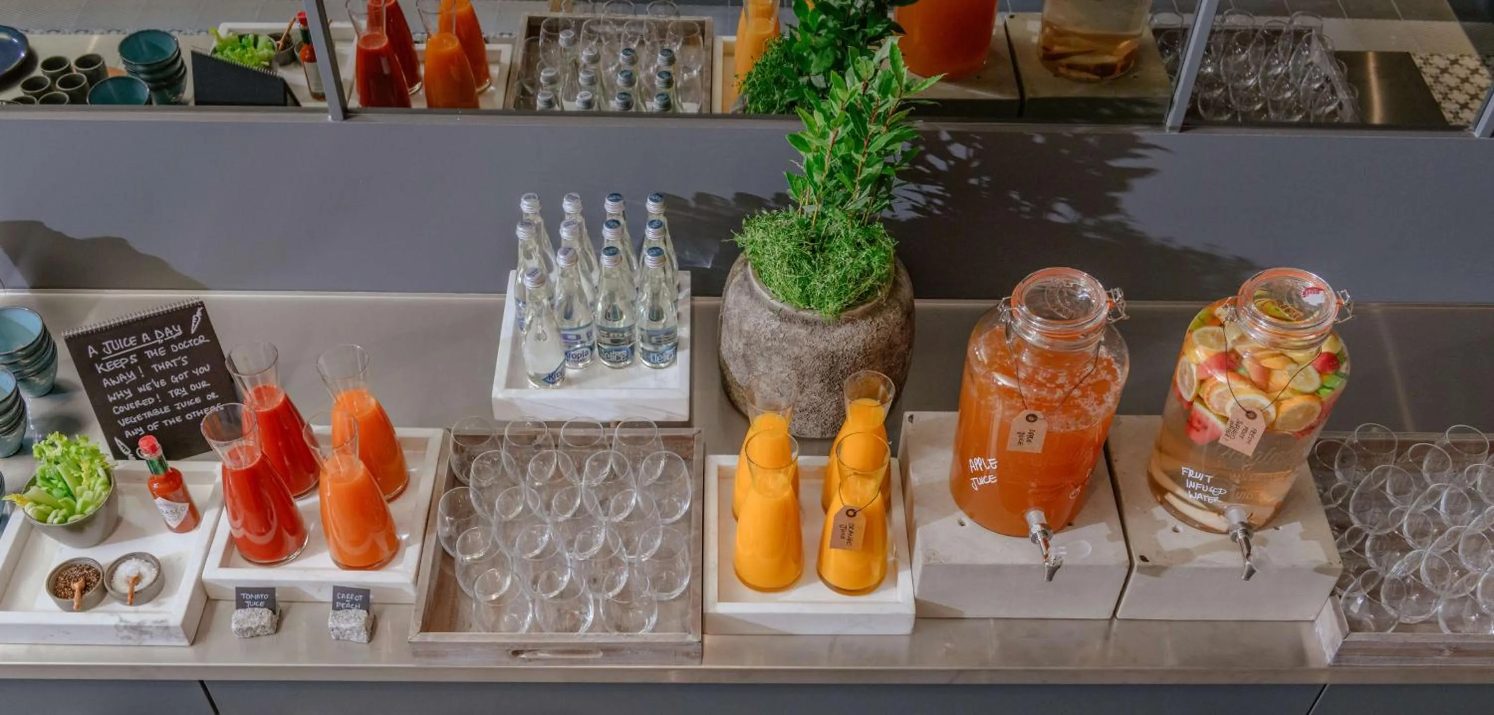 Food and drinks in Radisson Hotel & Apartments Gdansk