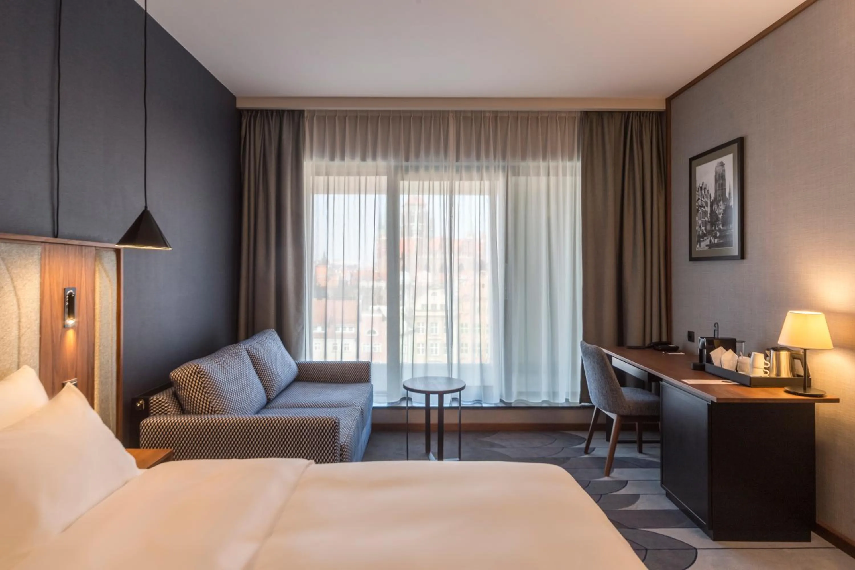 Coffee/tea facilities, Bed in Radisson Hotel & Apartments Gdansk