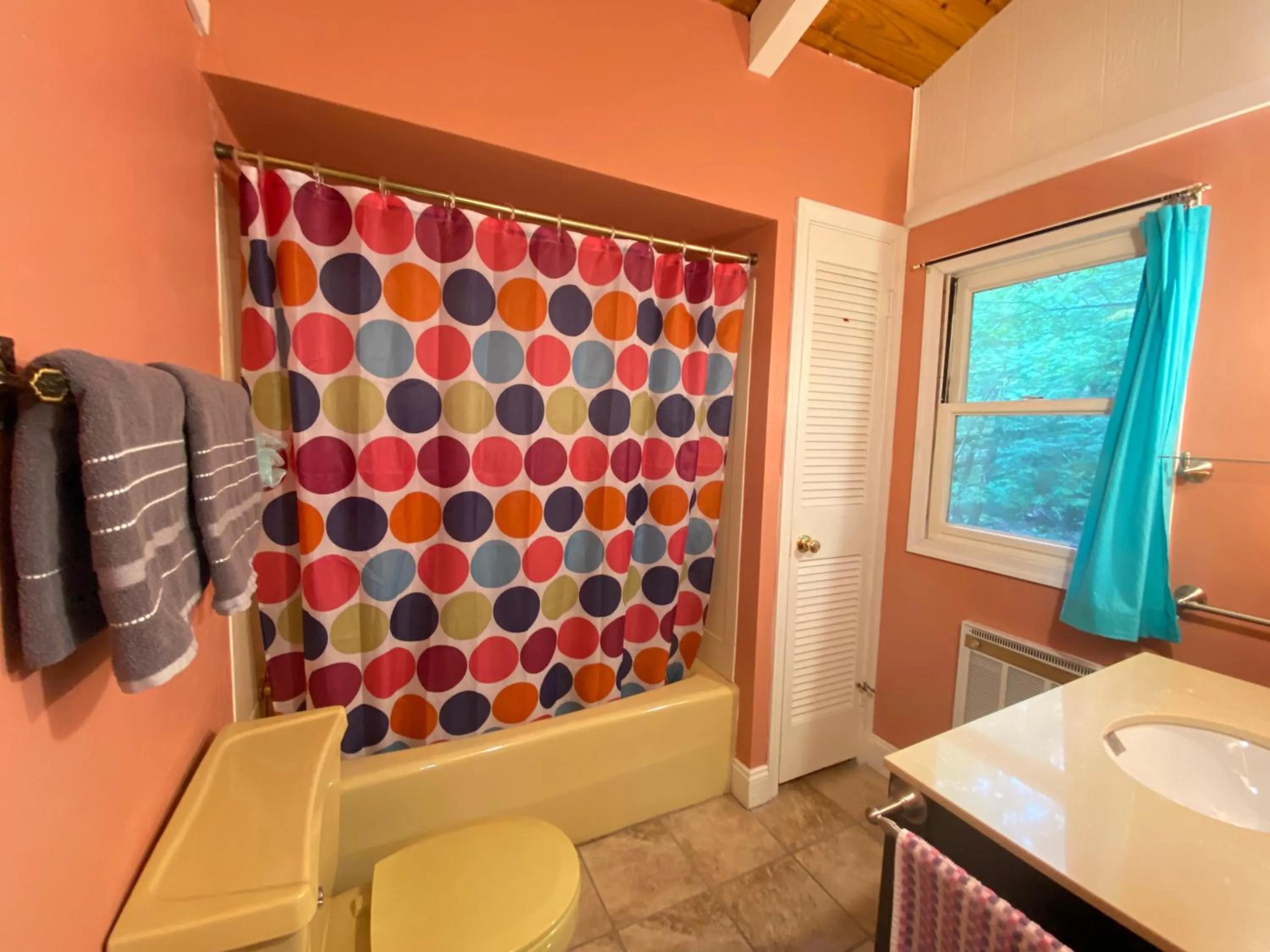 Secluded Greekside Cabin near Camelback