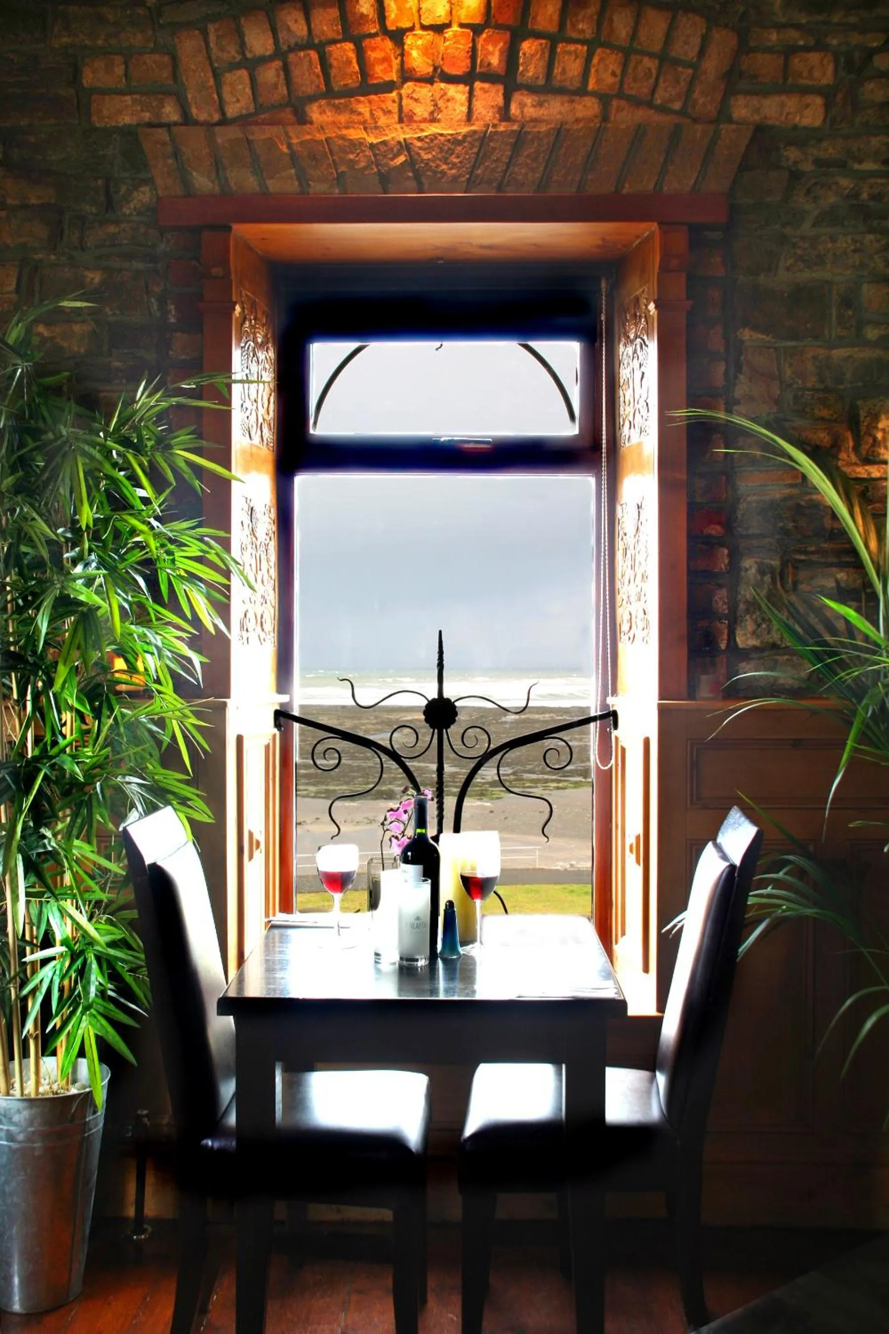 Day in Maddens Bridge Bar & Guesthouse