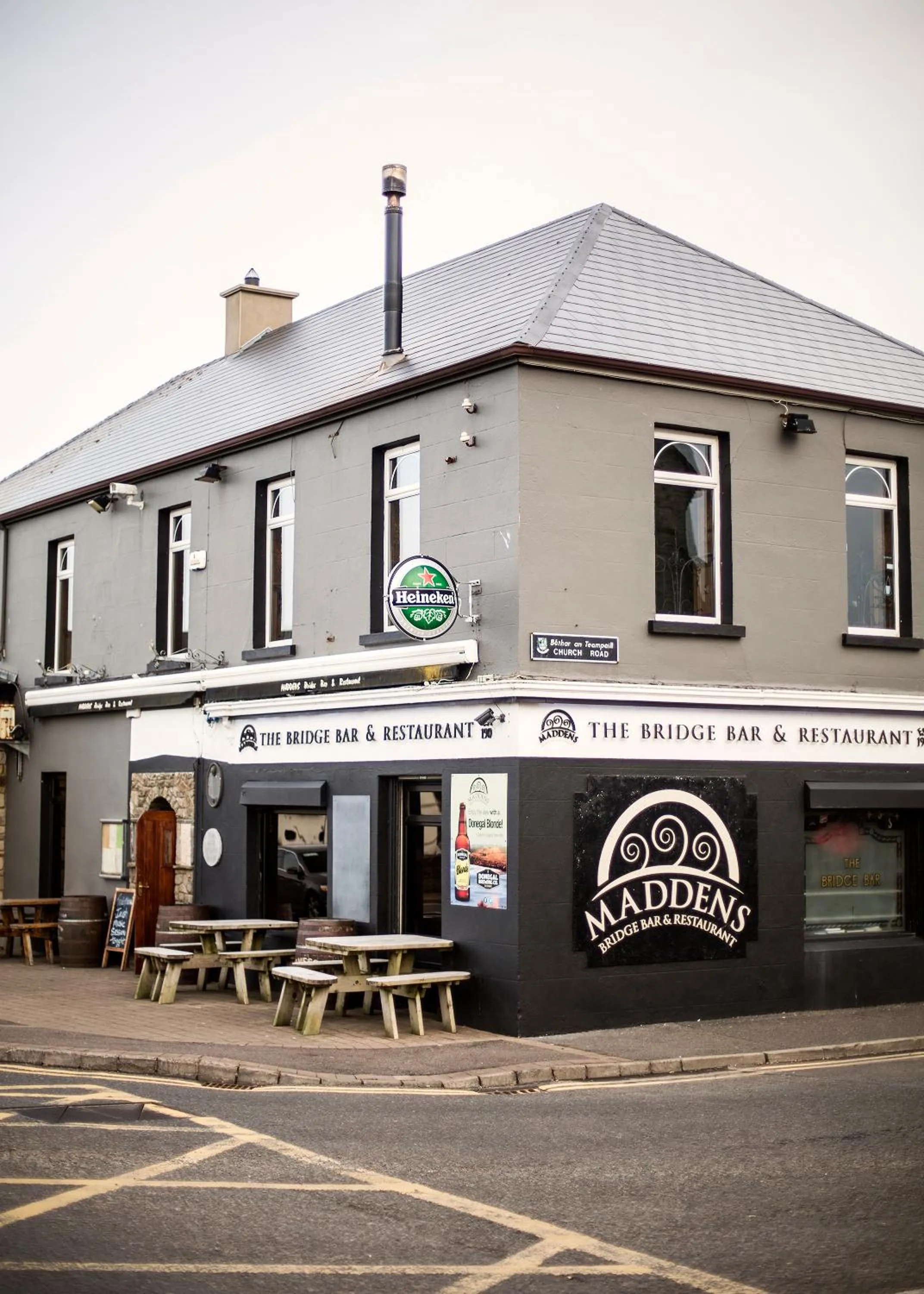 Maddens Bridge Bar & Guesthouse