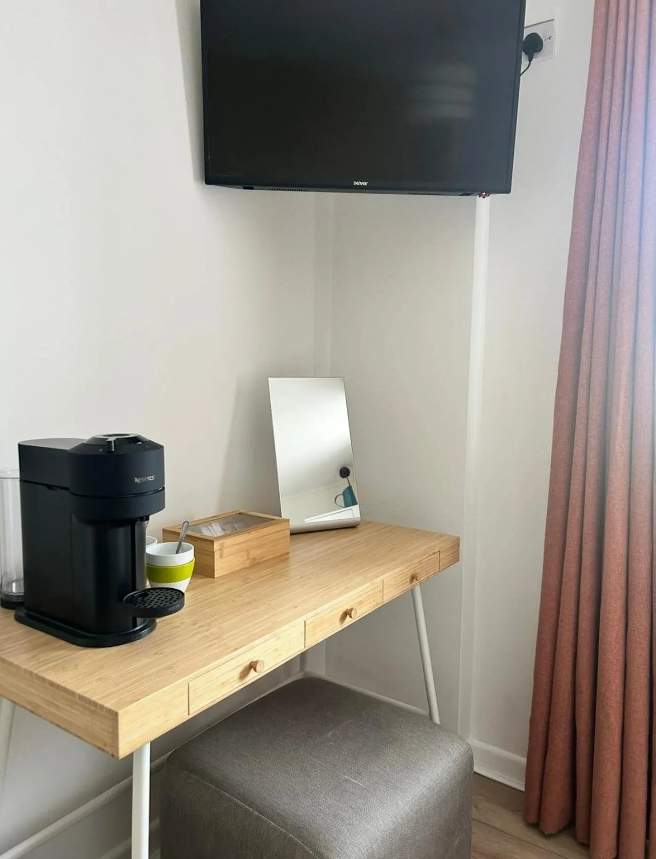 Maddens Bridge Bar & Guesthouse