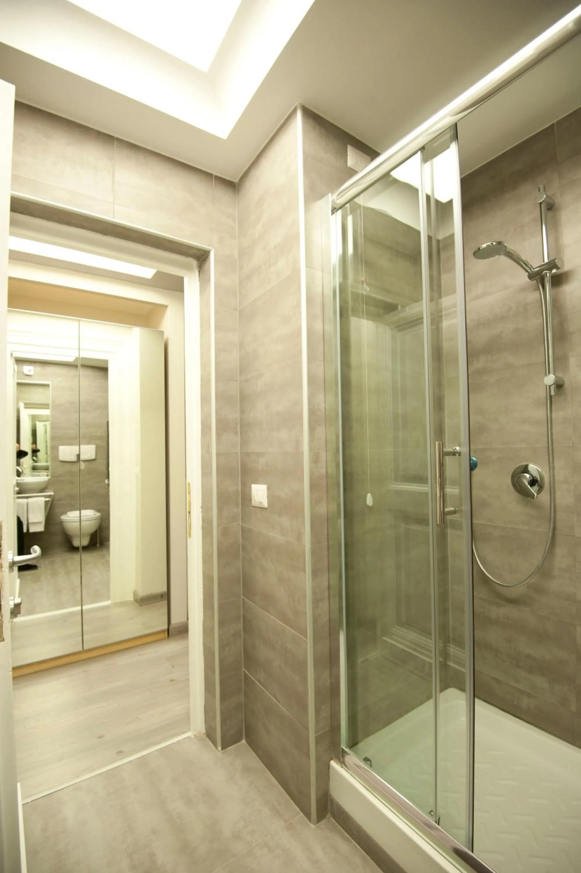 Bathroom in Luxury on the River