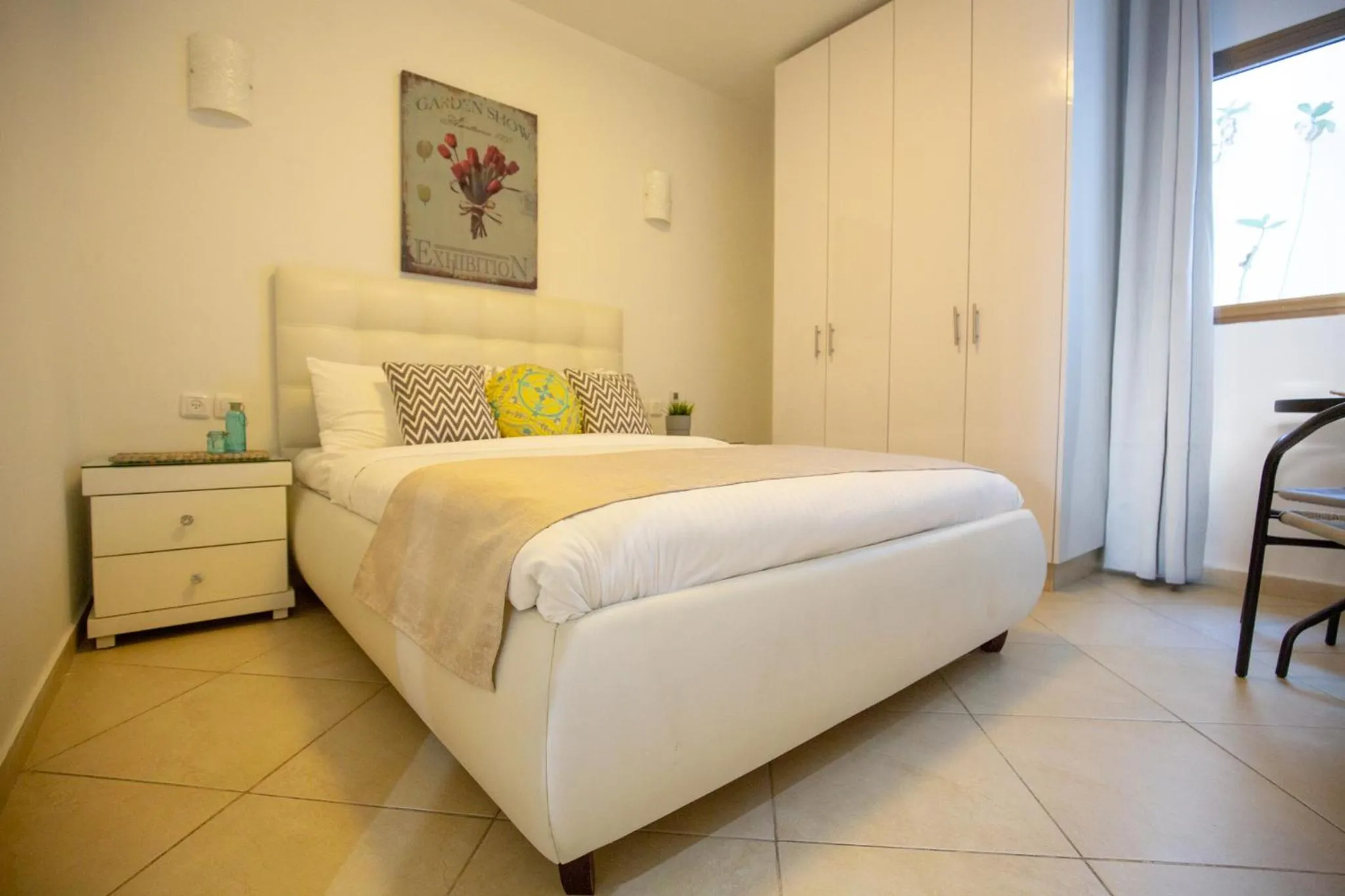 Bedroom, Bed in Dira BaLev