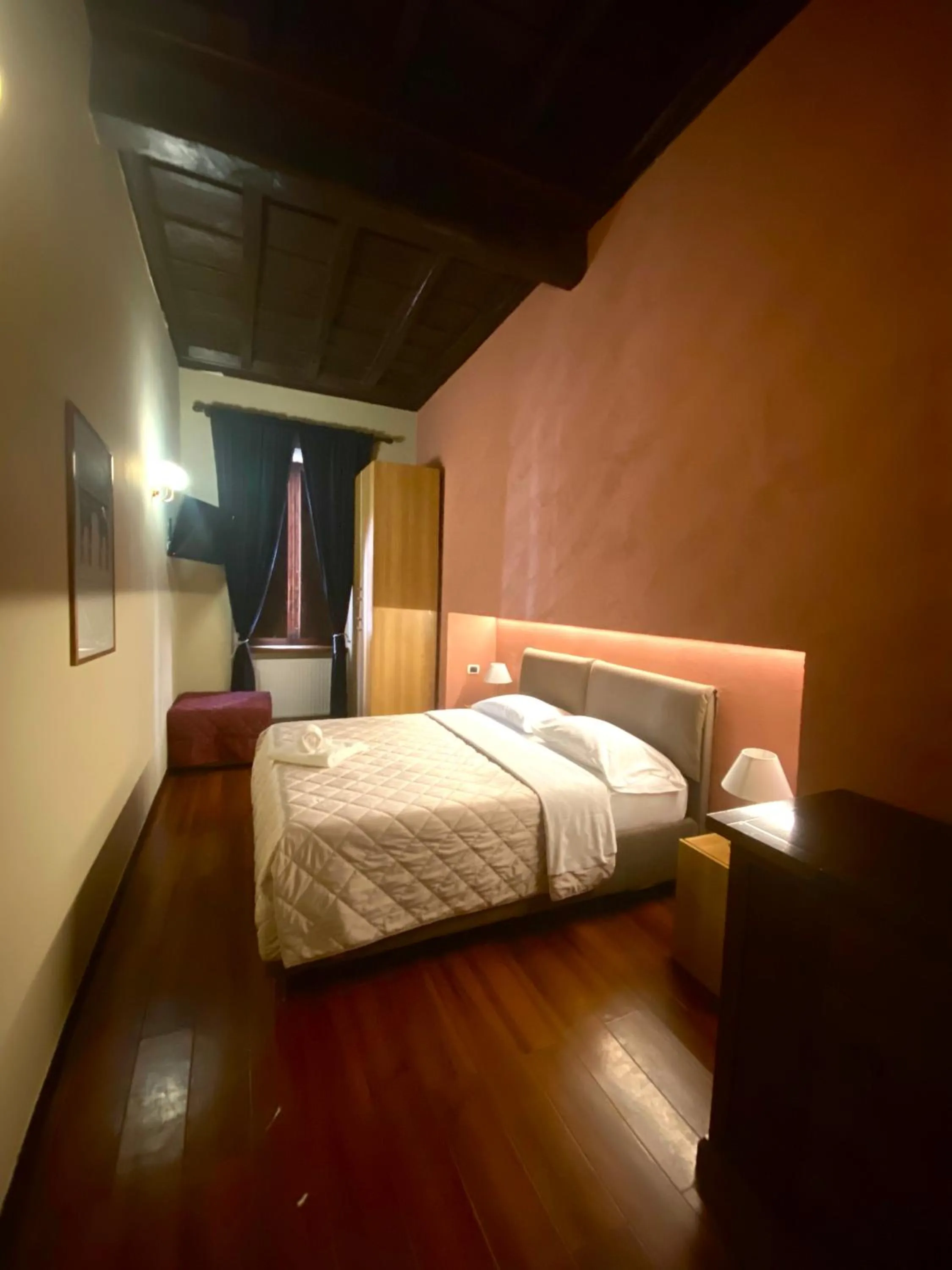 Bedroom, Bed in Borgo Pio 91