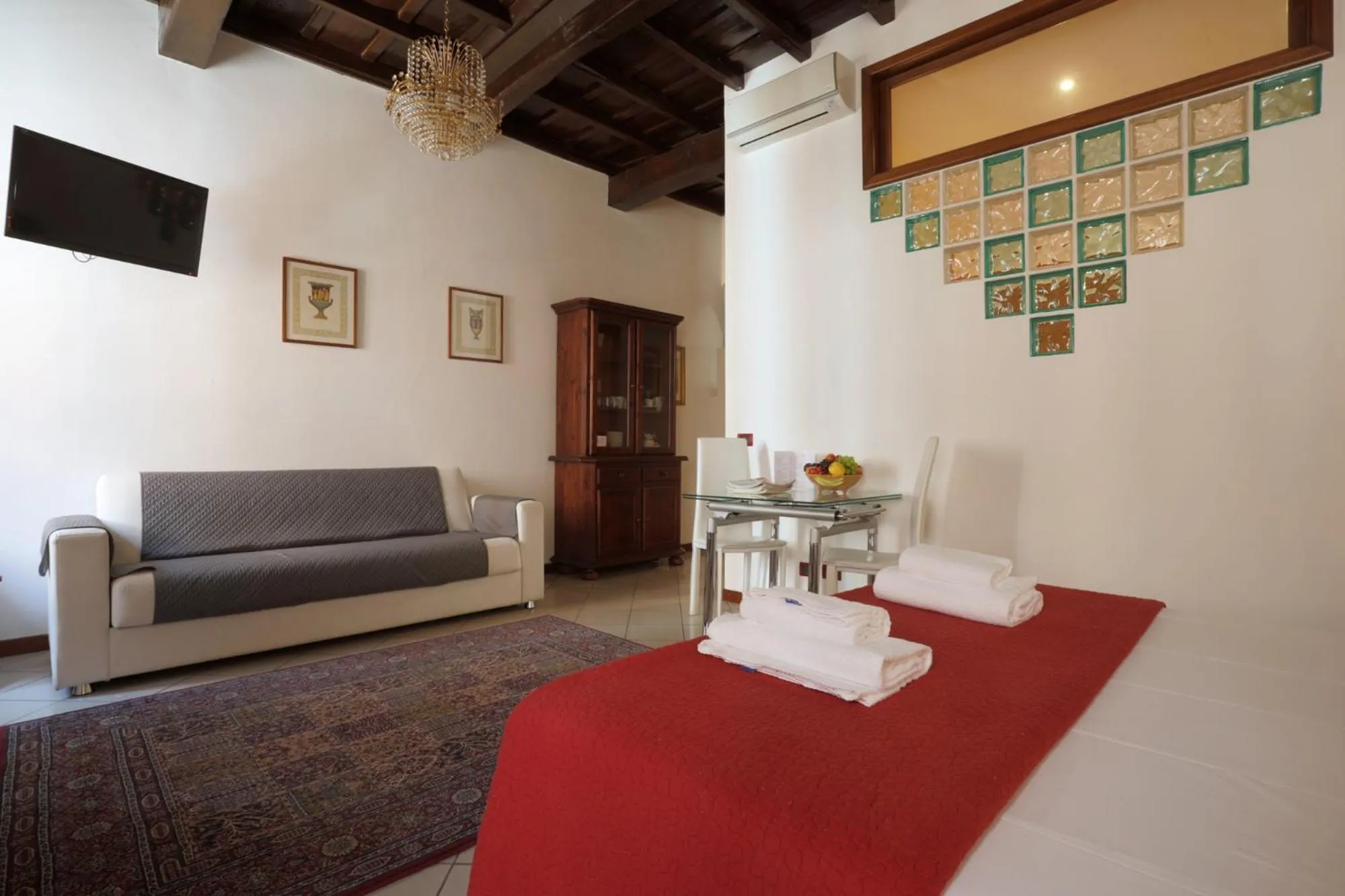 Living room in Borgo Pio 91