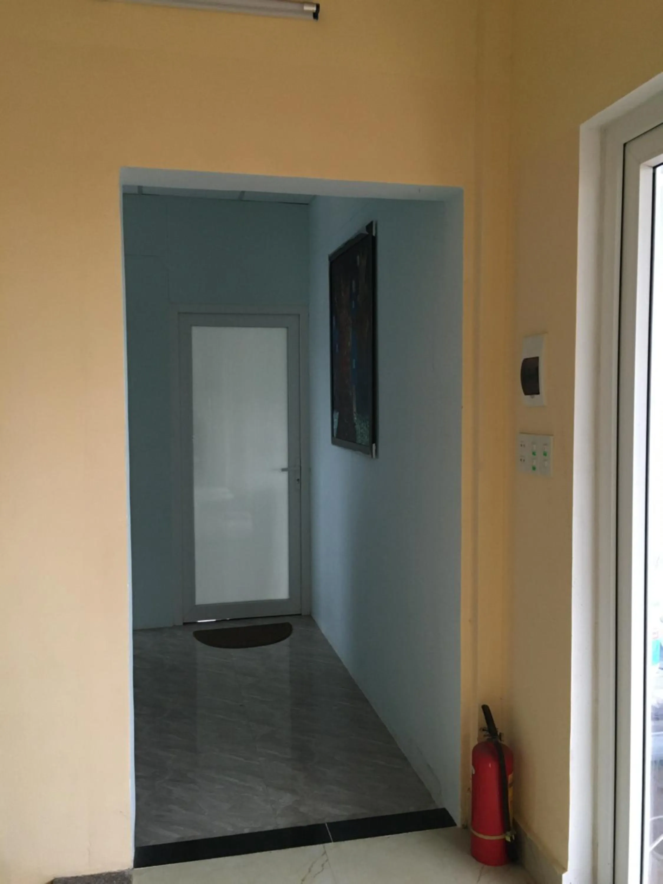 Facade/entrance in Maily Hostel