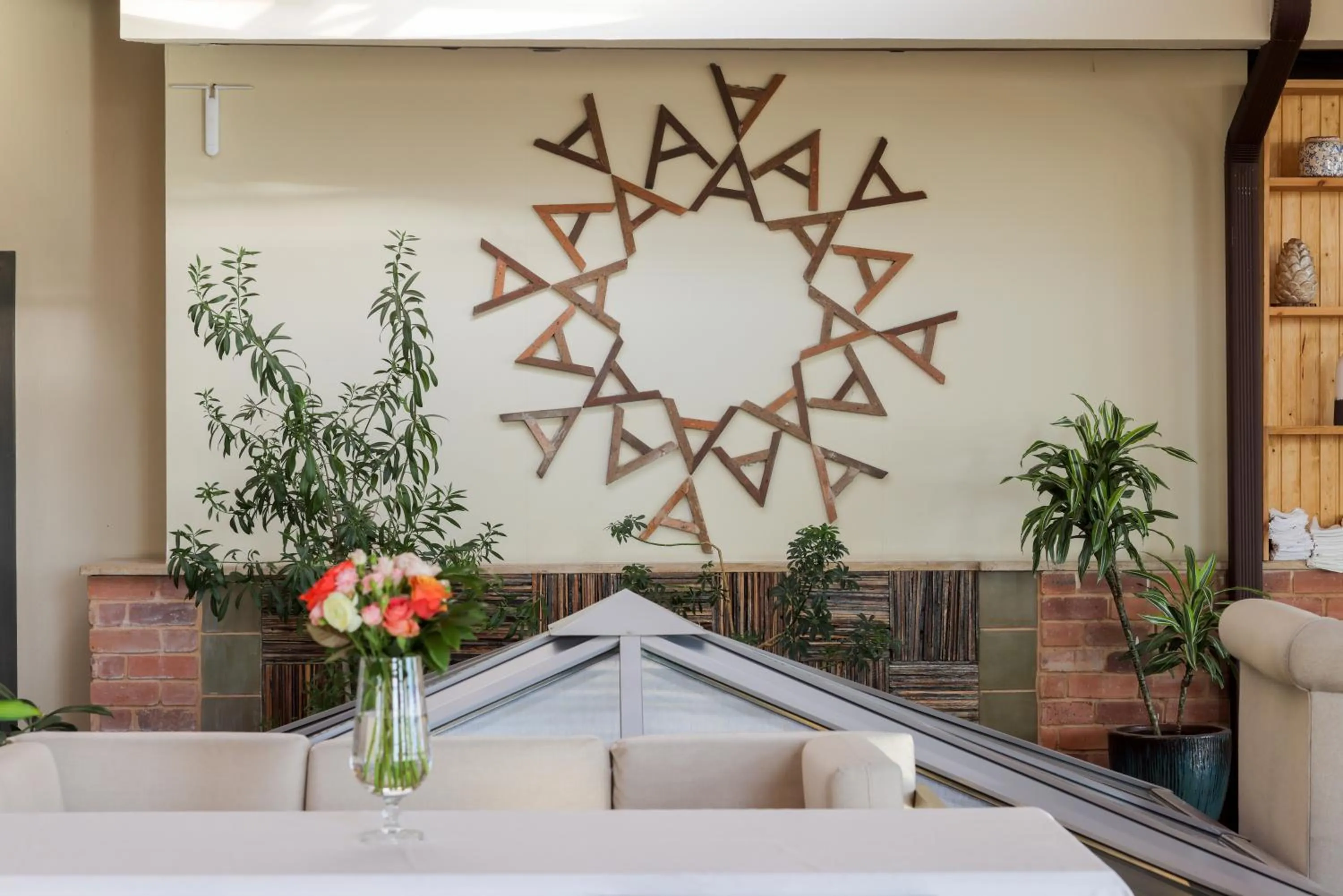 Restaurant/places to eat in Apricot Hotel Yerevan