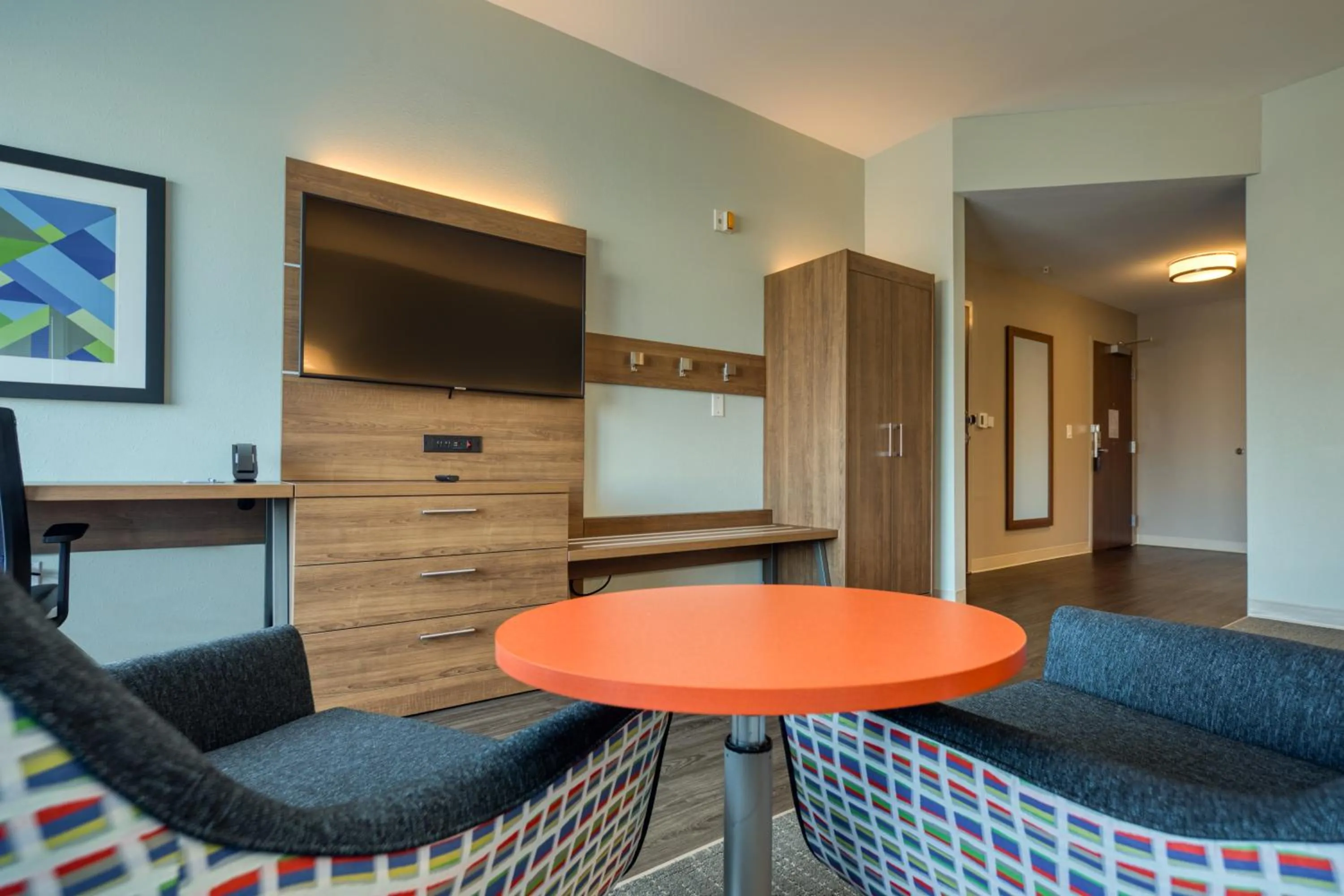 Photo of the whole room in Holiday Inn Express & Suites - Charlotte - South End by IHG