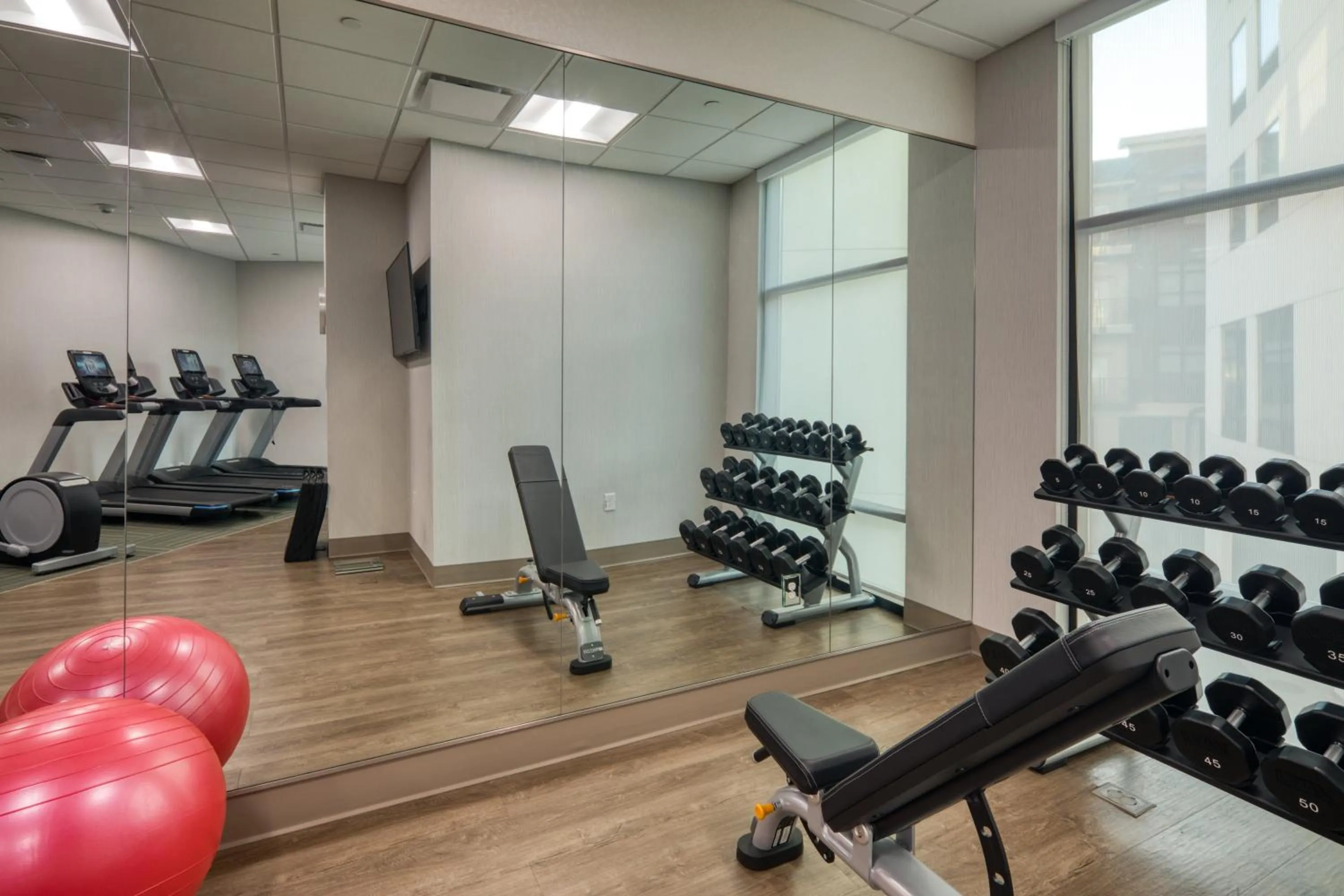 Fitness centre/facilities in Holiday Inn Express & Suites - Charlotte - South End by IHG