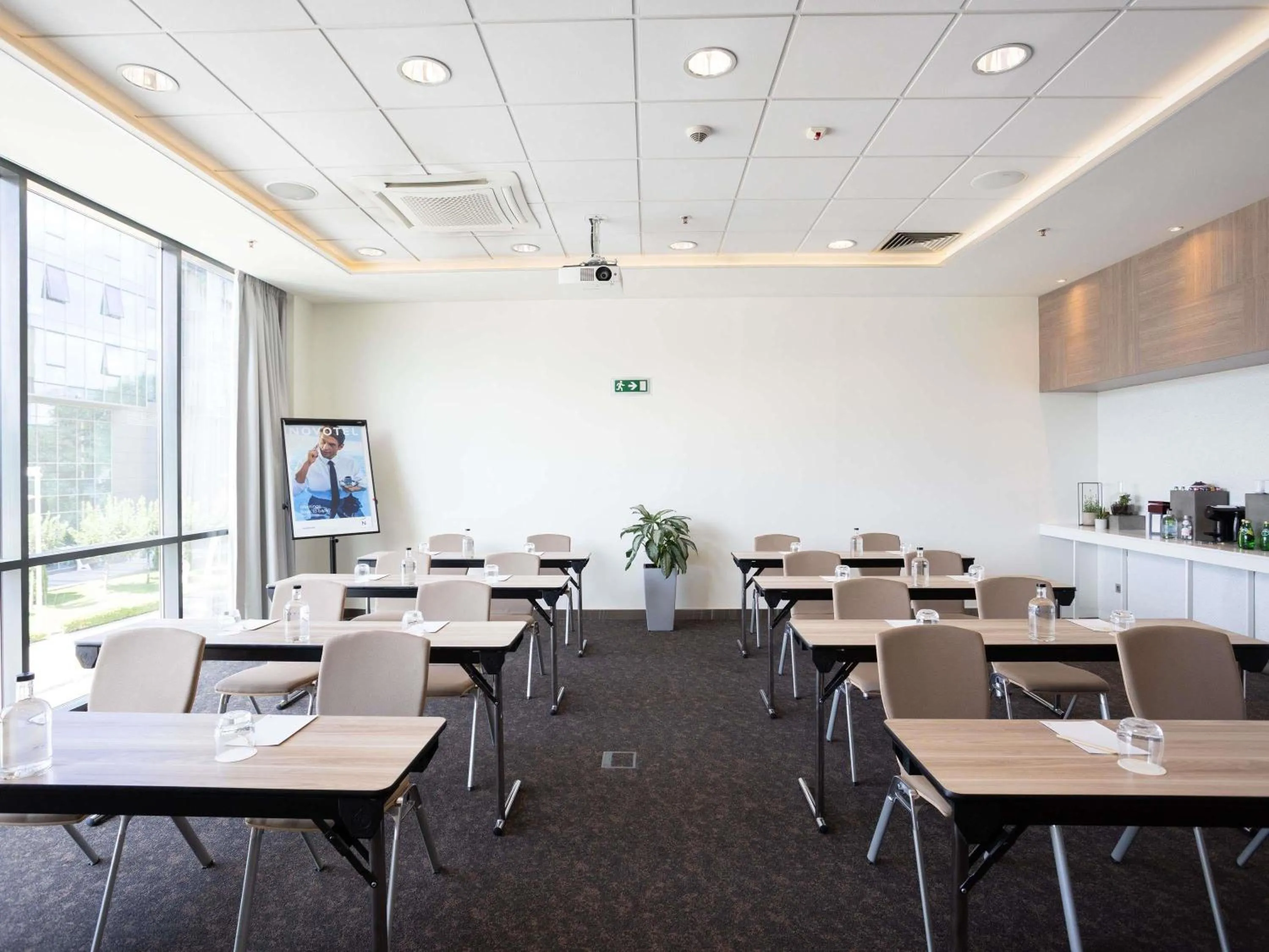 Meeting/conference room in Novotel Sofia