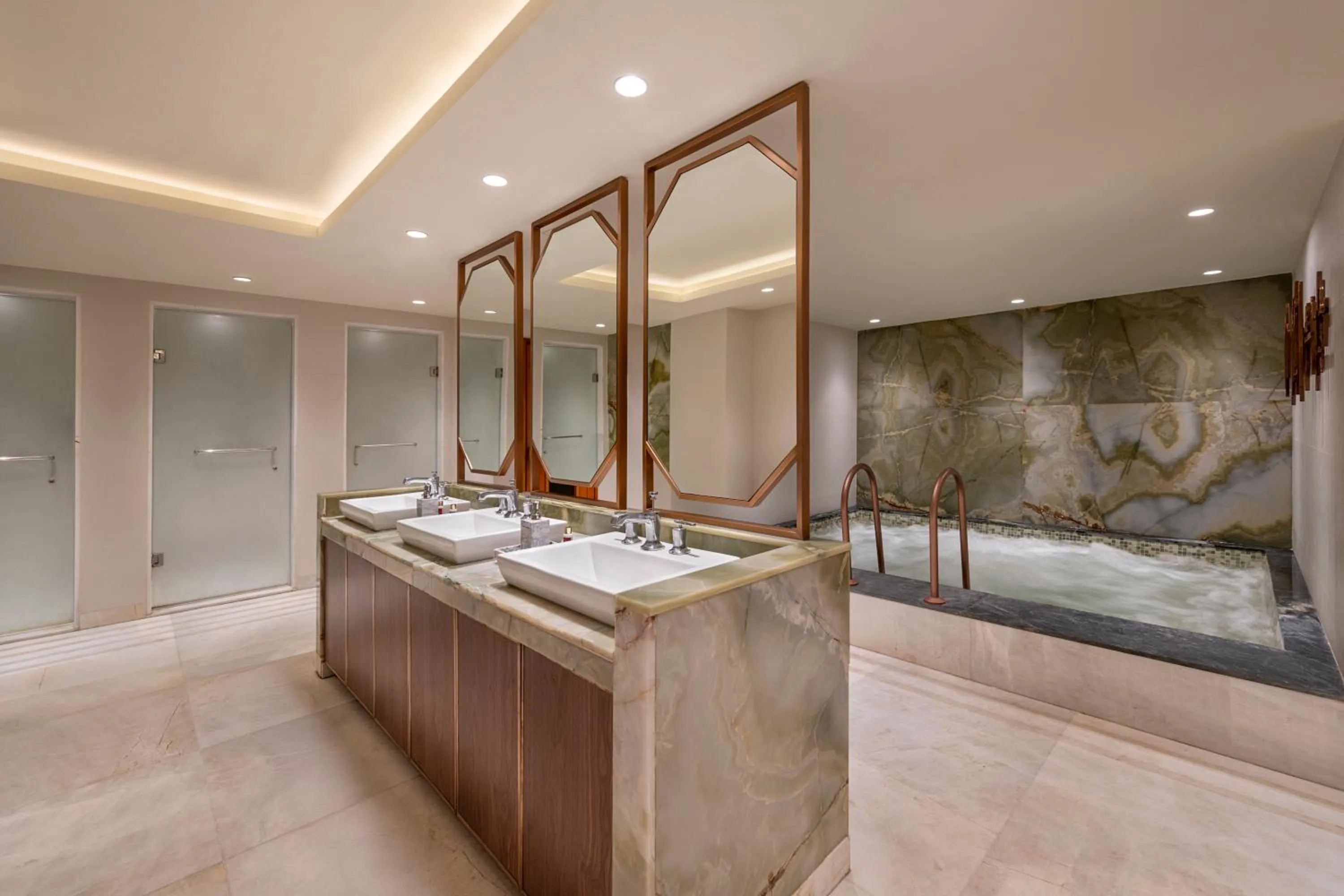 Hot Tub in The Khyber Himalayan Resort & Spa