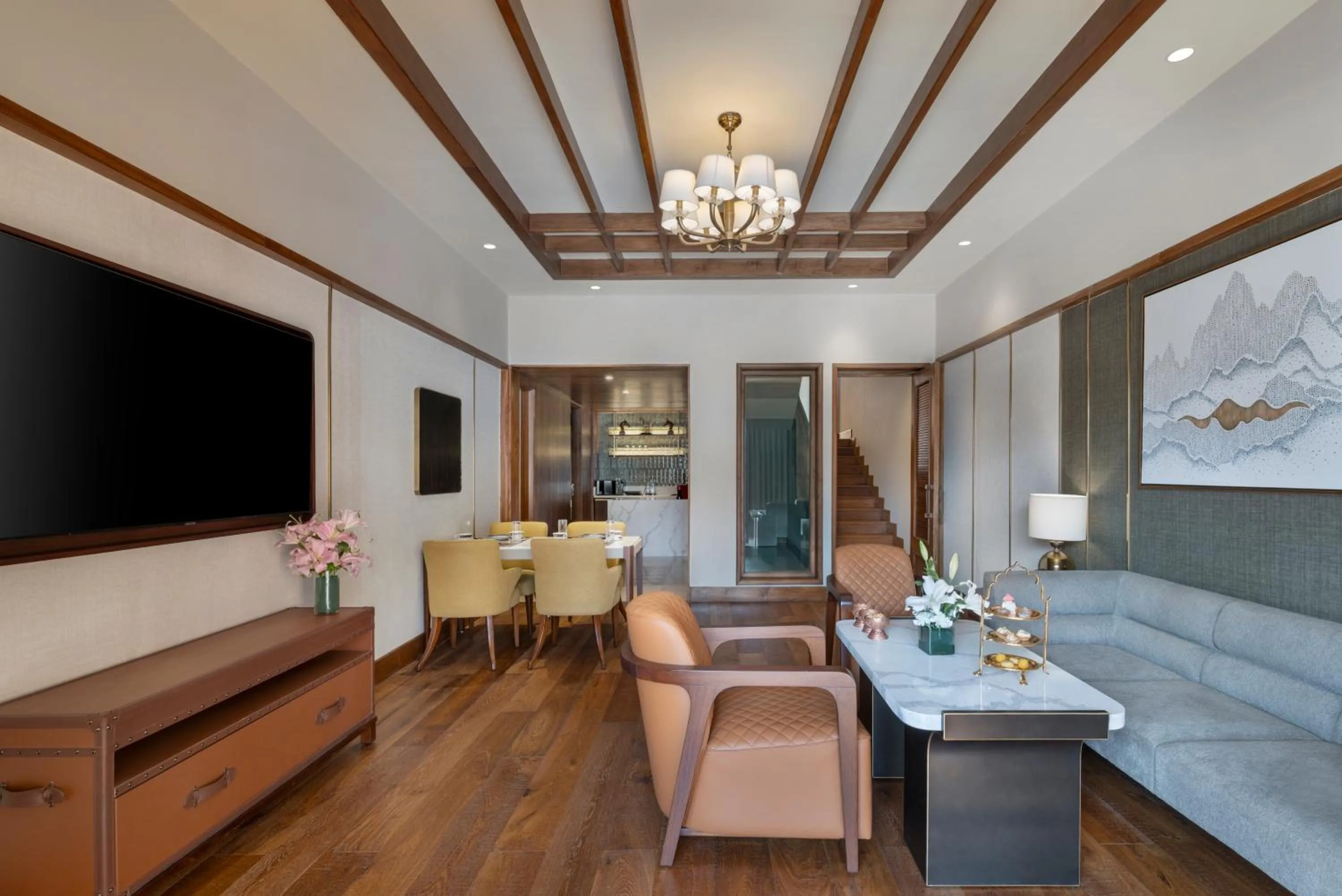 TV and multimedia in The Khyber Himalayan Resort & Spa