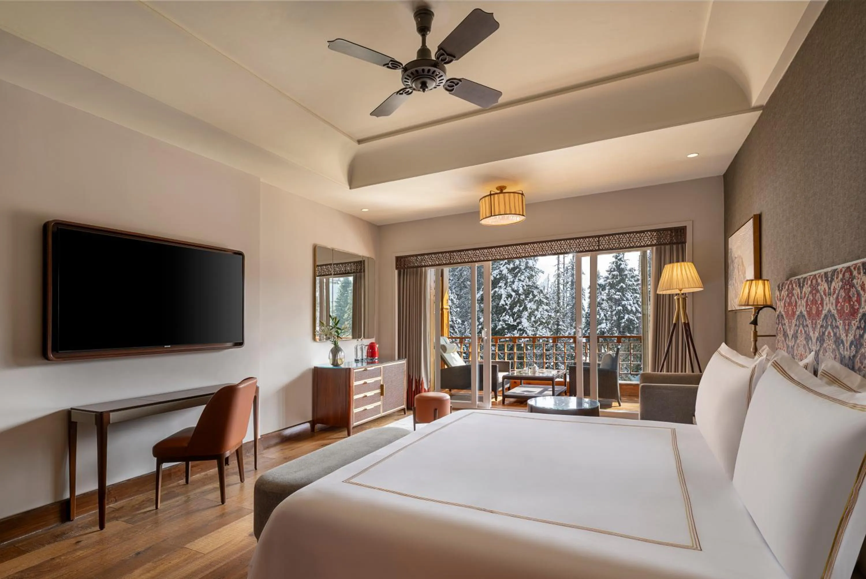 Bed in The Khyber Himalayan Resort & Spa