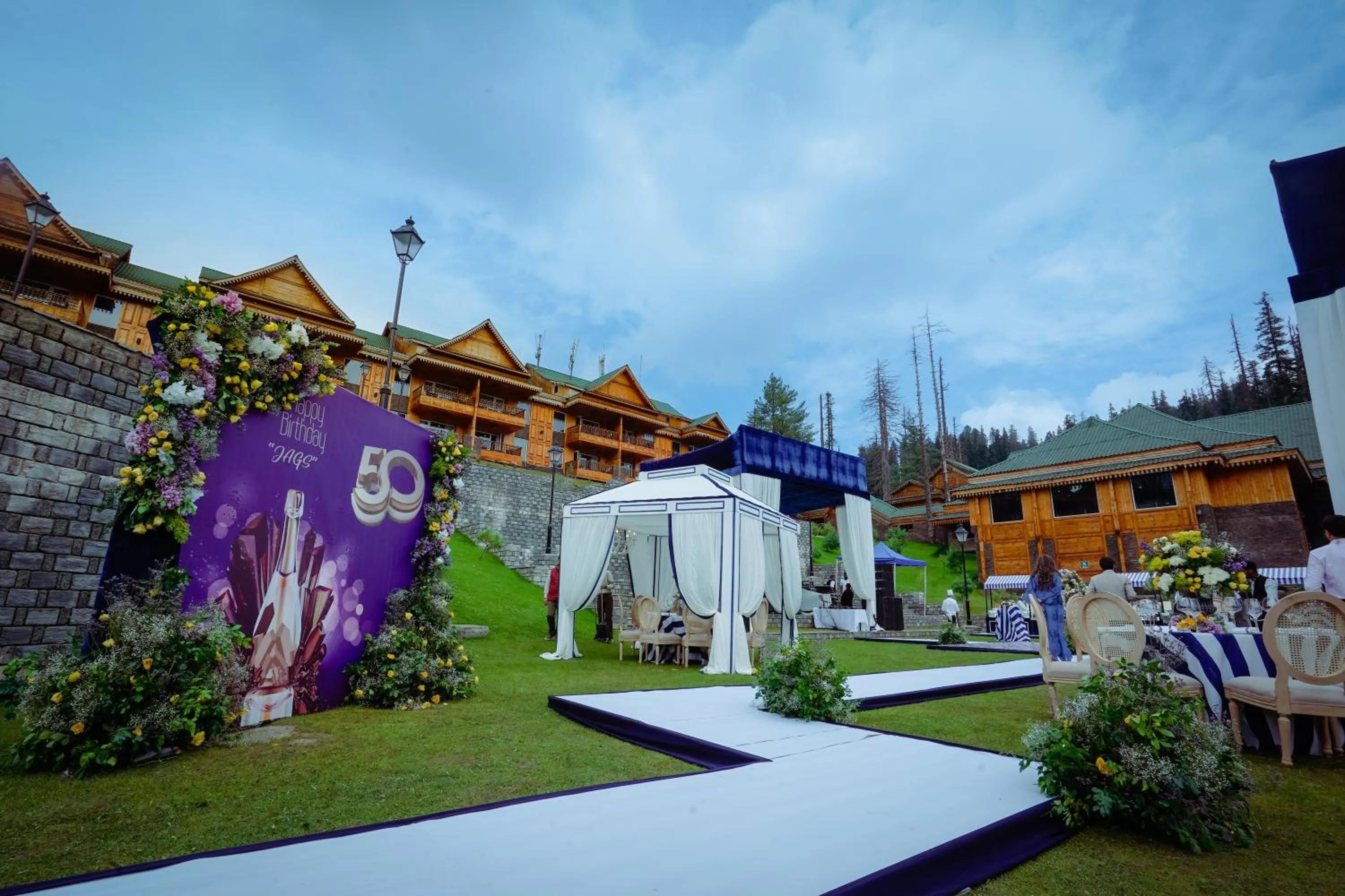 Garden in The Khyber Himalayan Resort & Spa