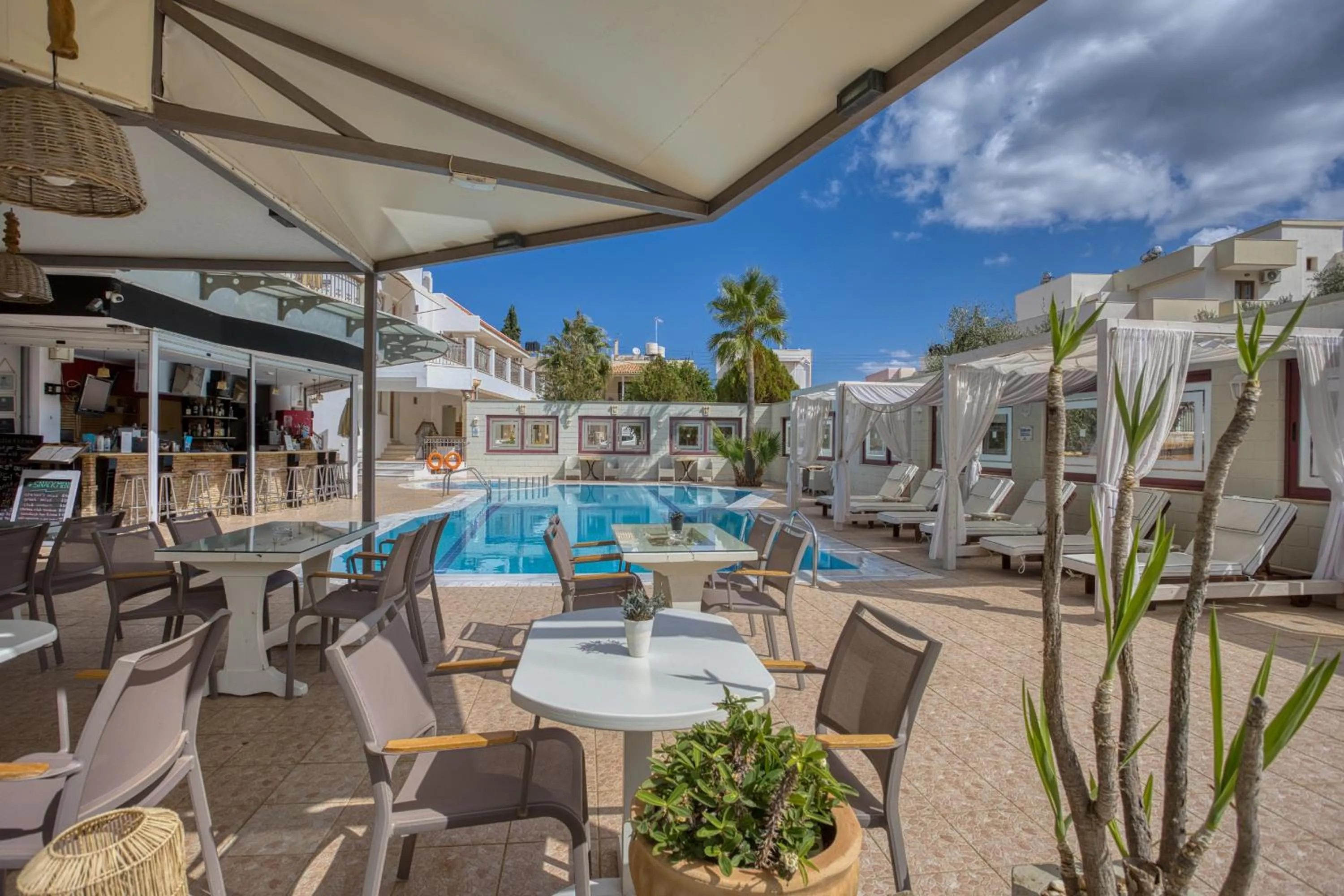 Property building in Bella Elena by Estia