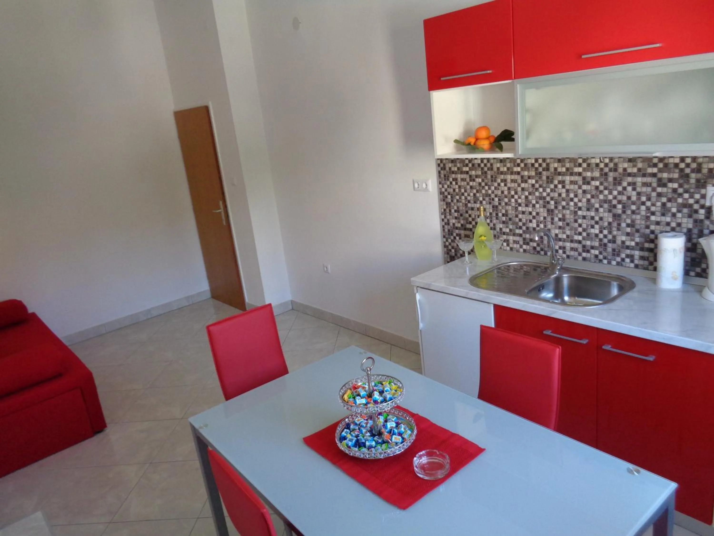 Dining area in Villa Zorana hostel