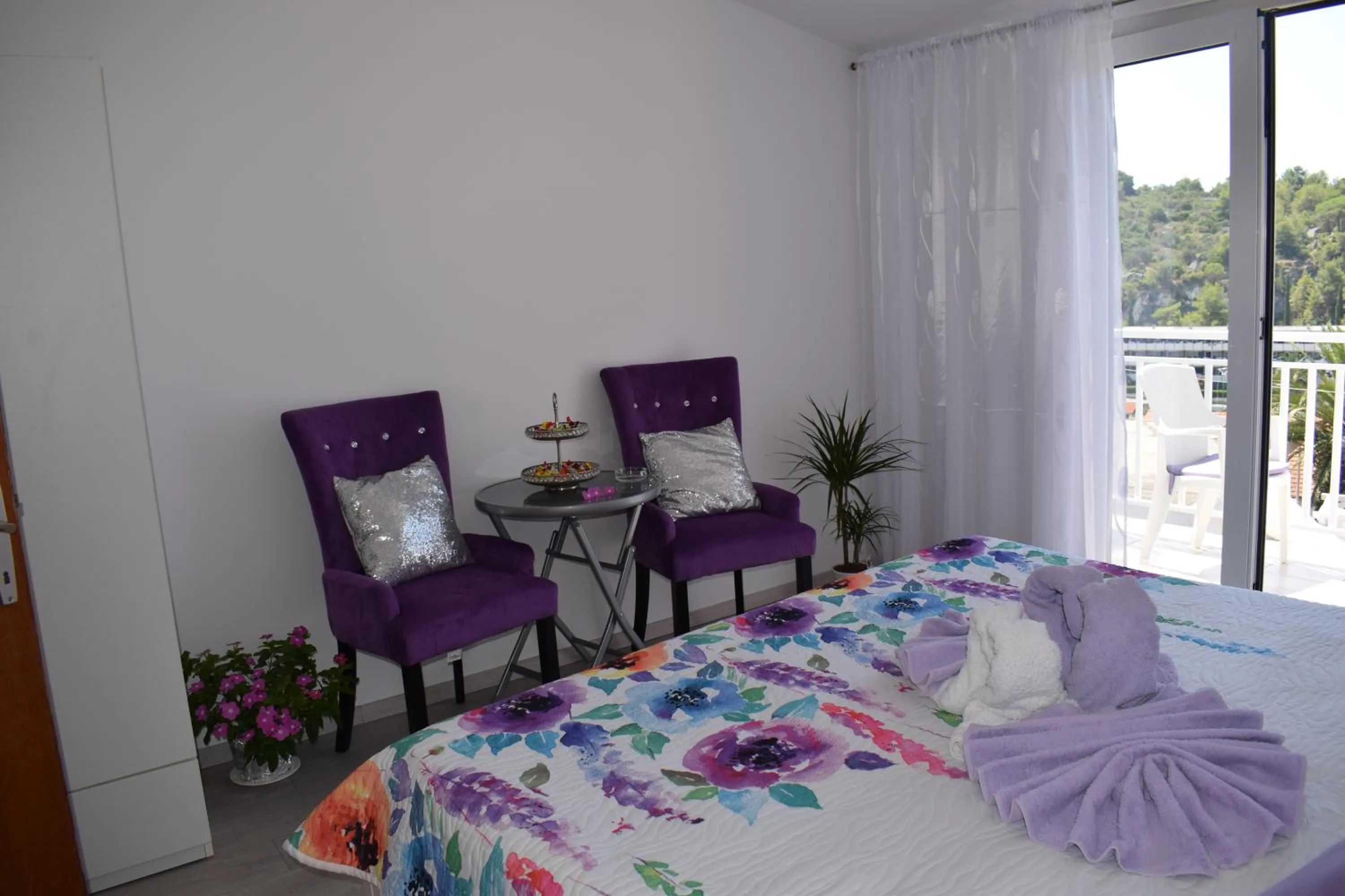 Decorative detail, Bed in Villa Zorana hostel