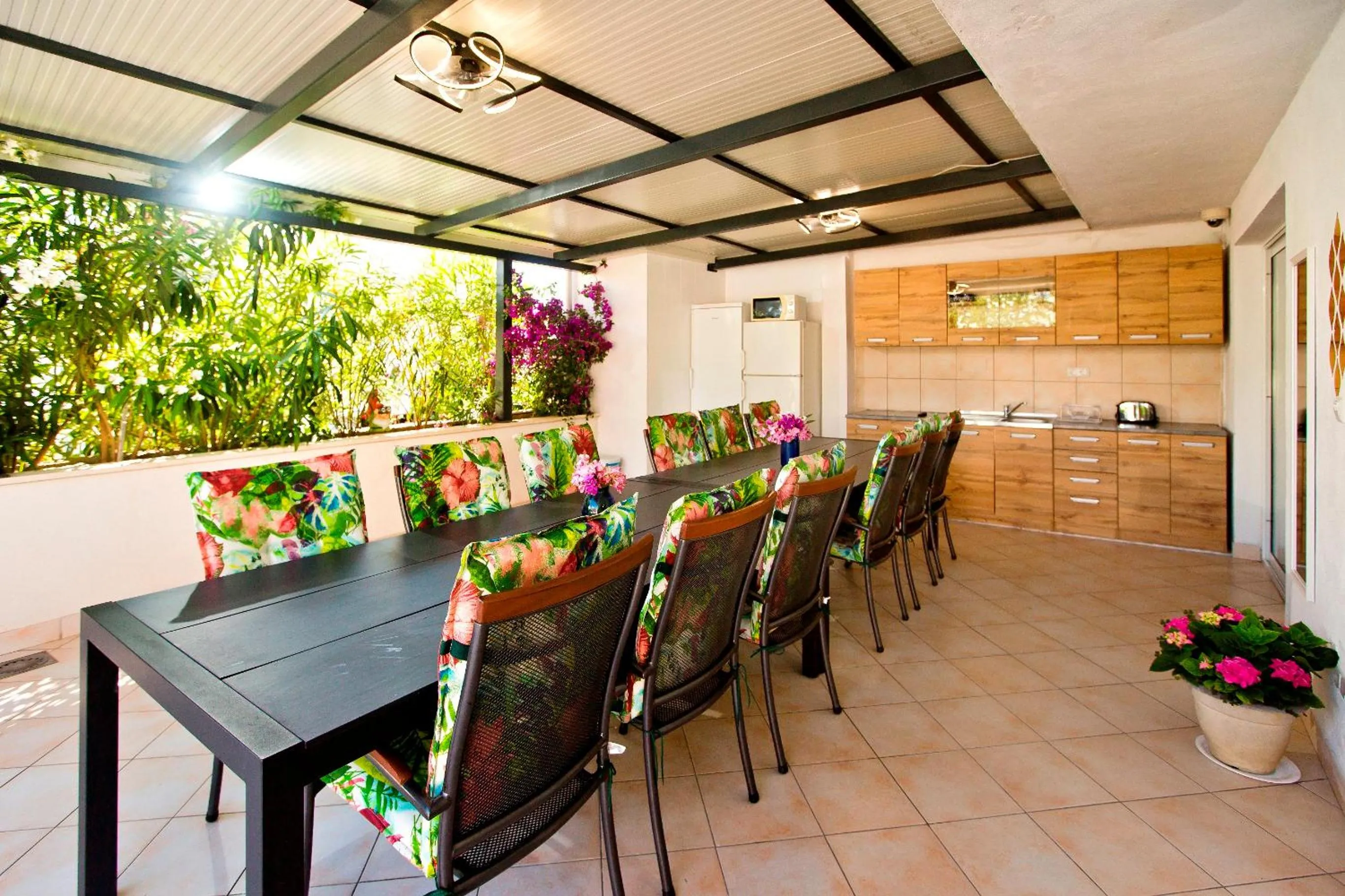 Kitchen or kitchenette in Villa Zorana hostel