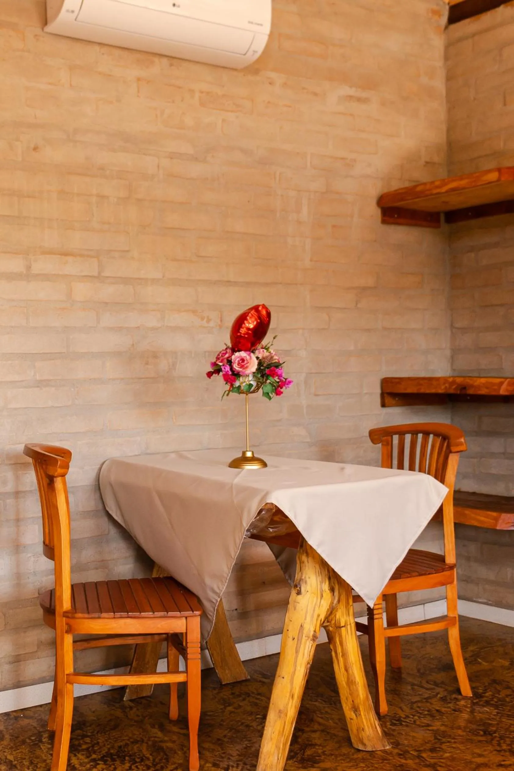 Seating area in Pousada Chalés São Francisco