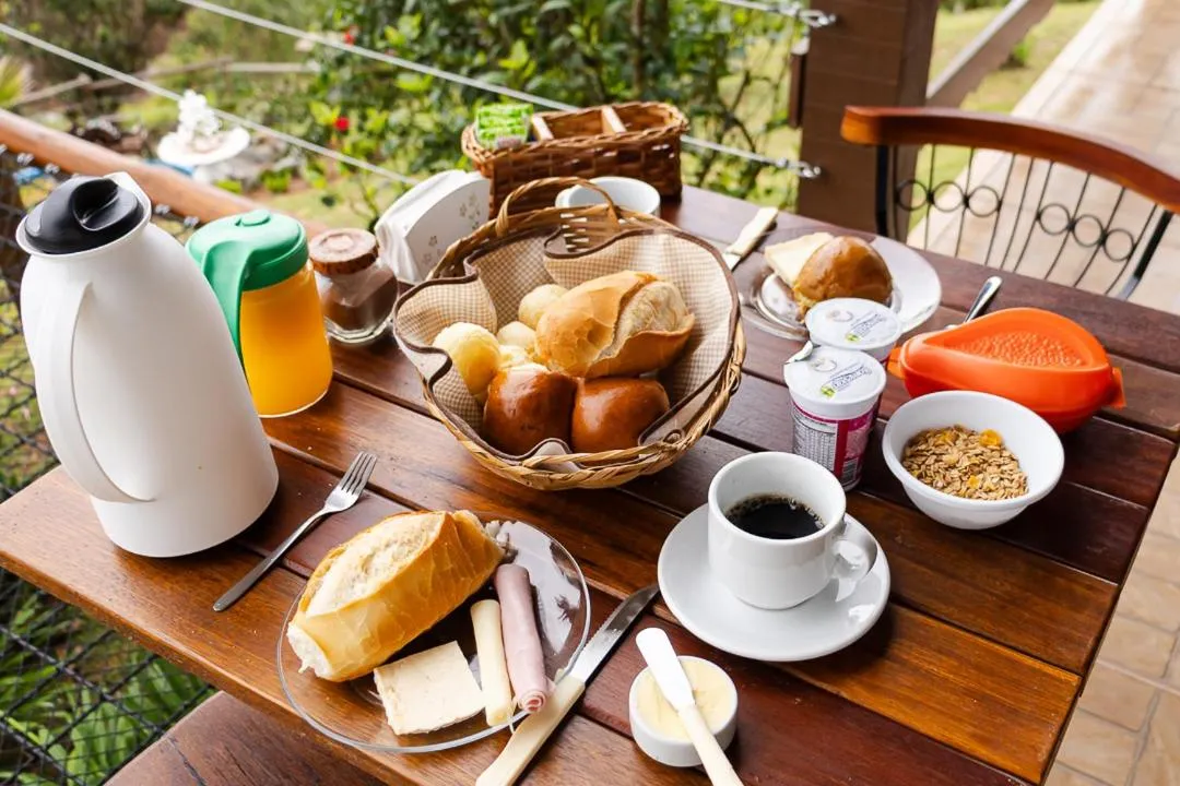 Breakfast in Pousada Chalés São Francisco