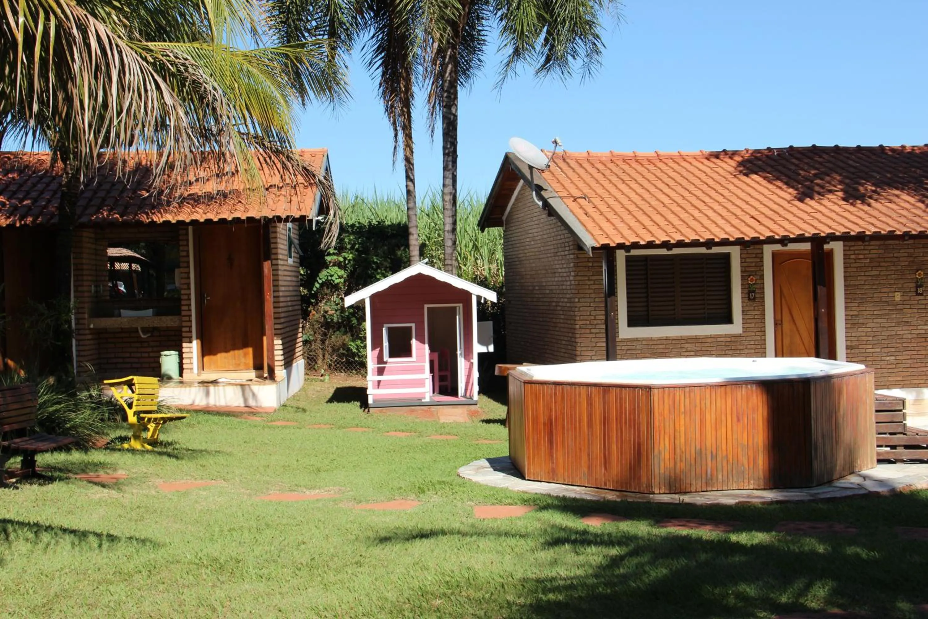 Garden in Monte Carlo Pousada