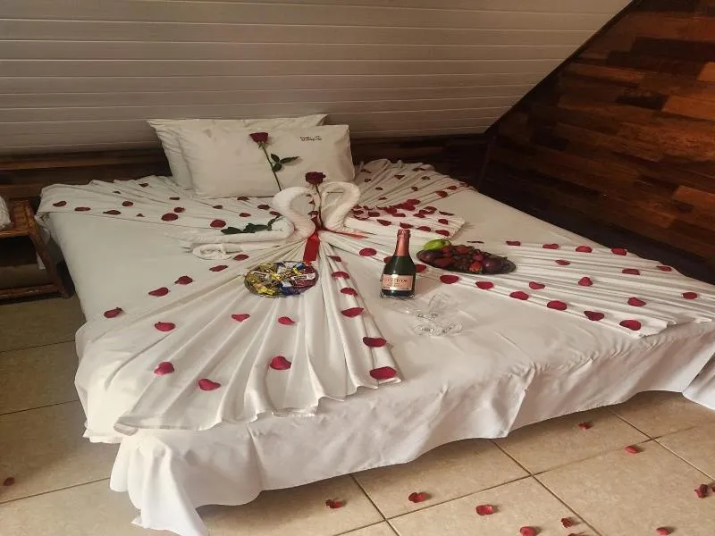 Bed in Monte Carlo Pousada