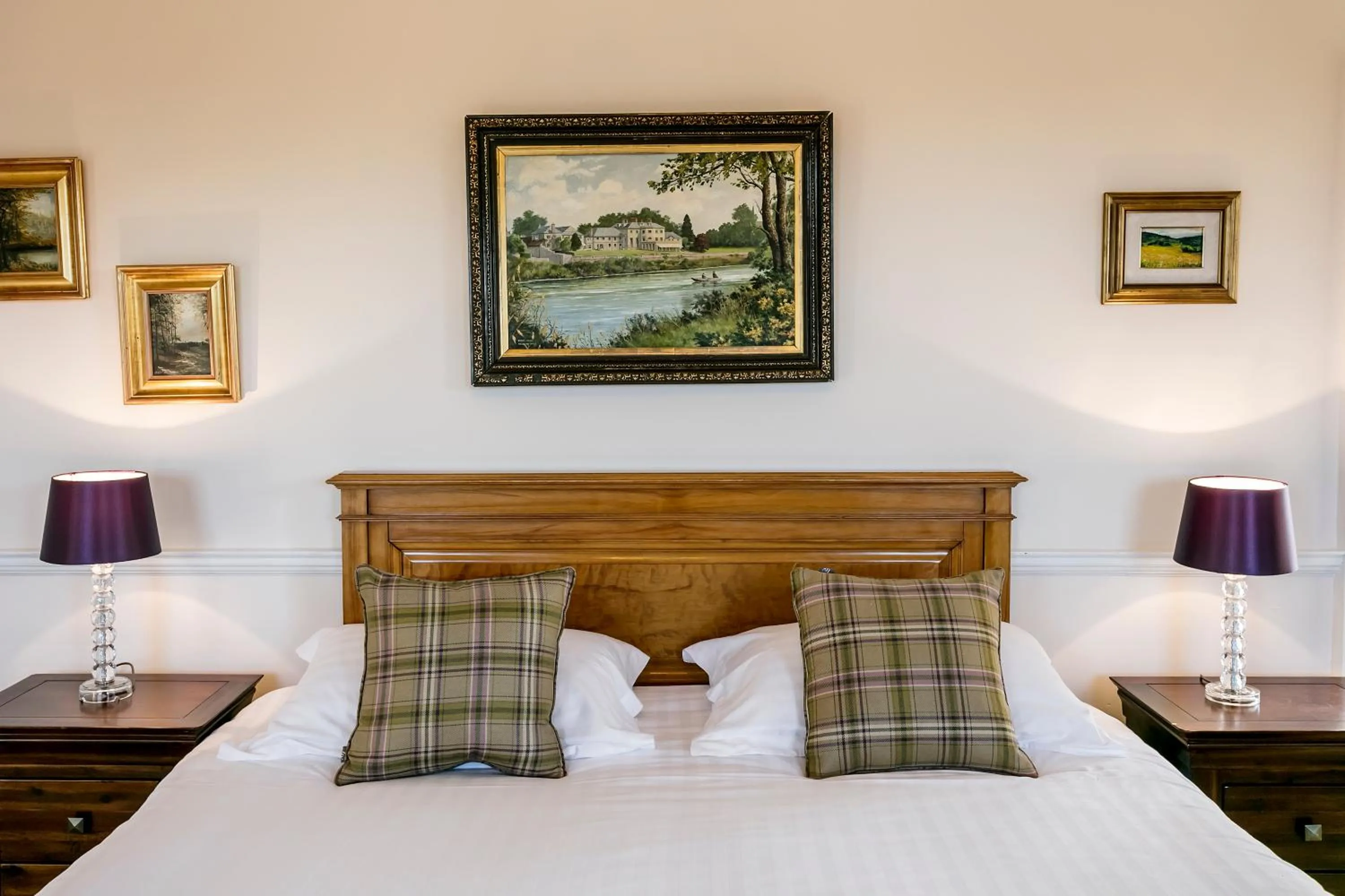 Bedroom, Bed in Ednam House Hotel