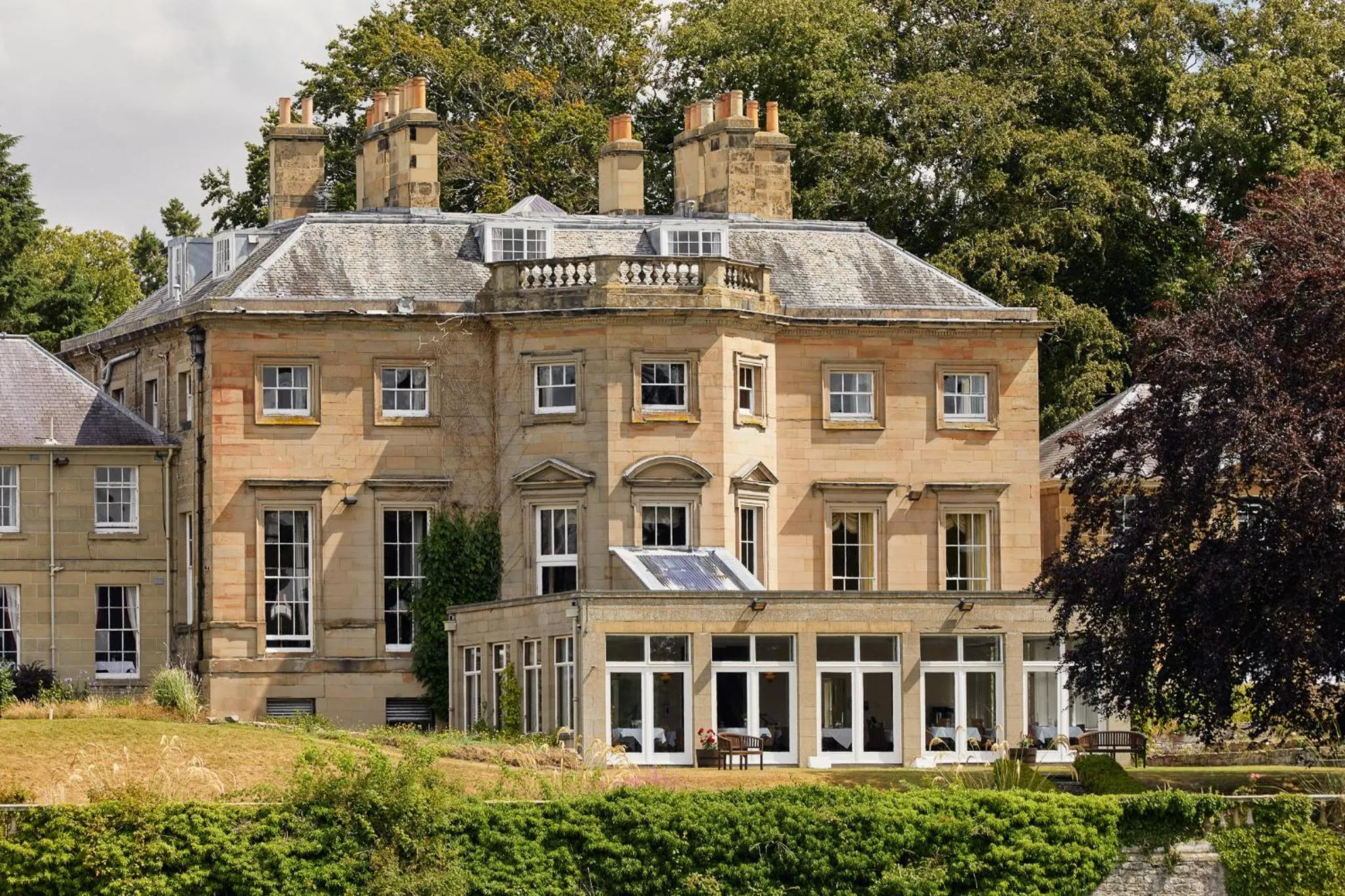 Restaurant/places to eat in Ednam House Hotel