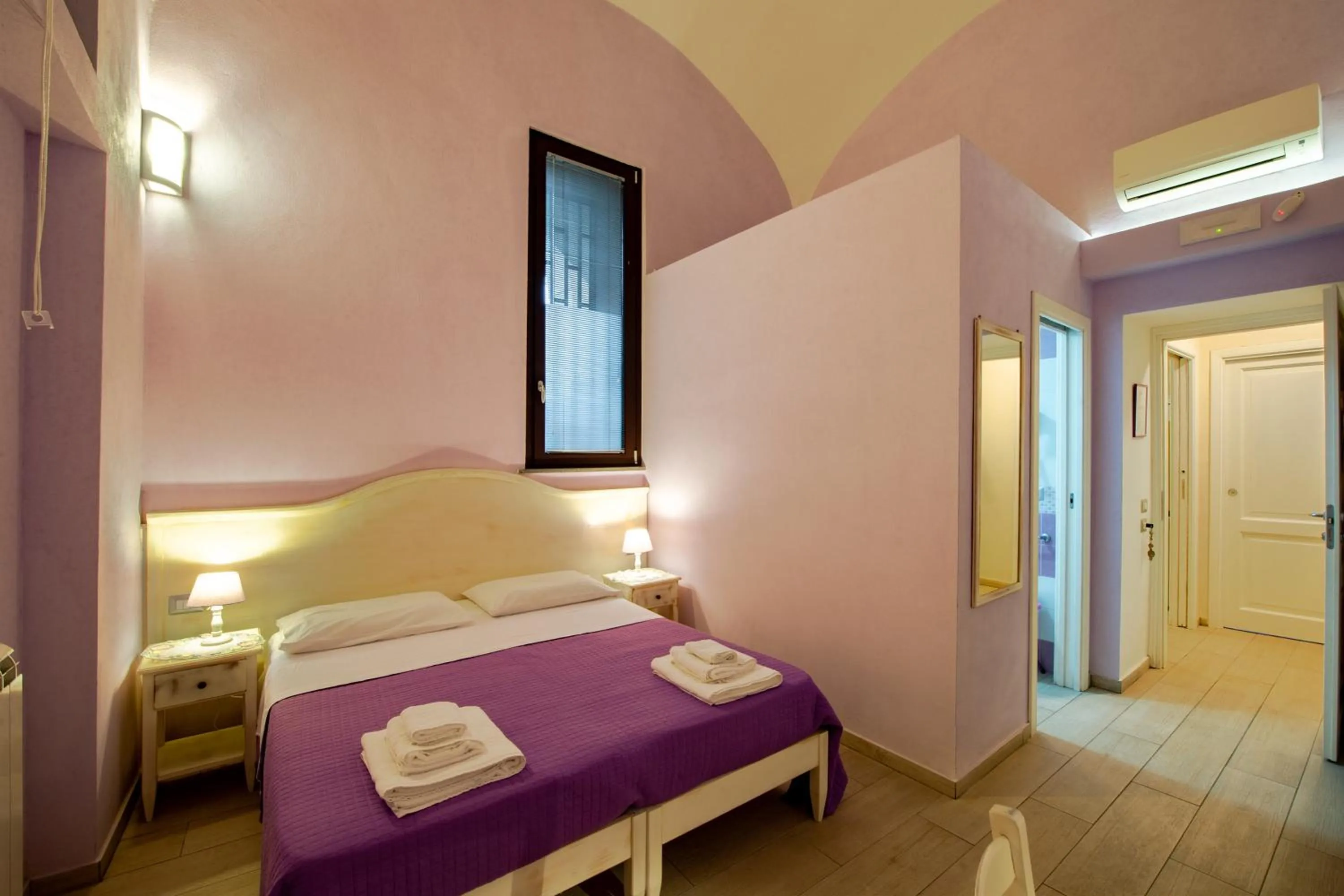 Photo of the whole room, Bed in Il Giardino di Tonia - Oplontis Guest House - Bed & Garden -