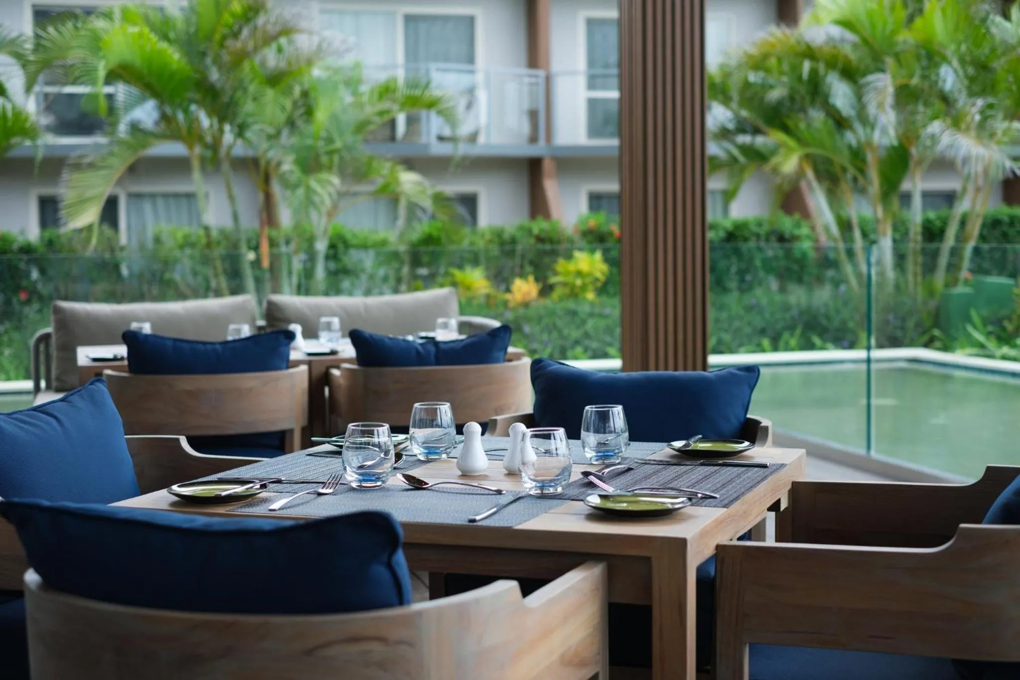 Restaurant/places to eat in Crowne Plaza Fiji Nadi Bay Resort & Spa by IHG