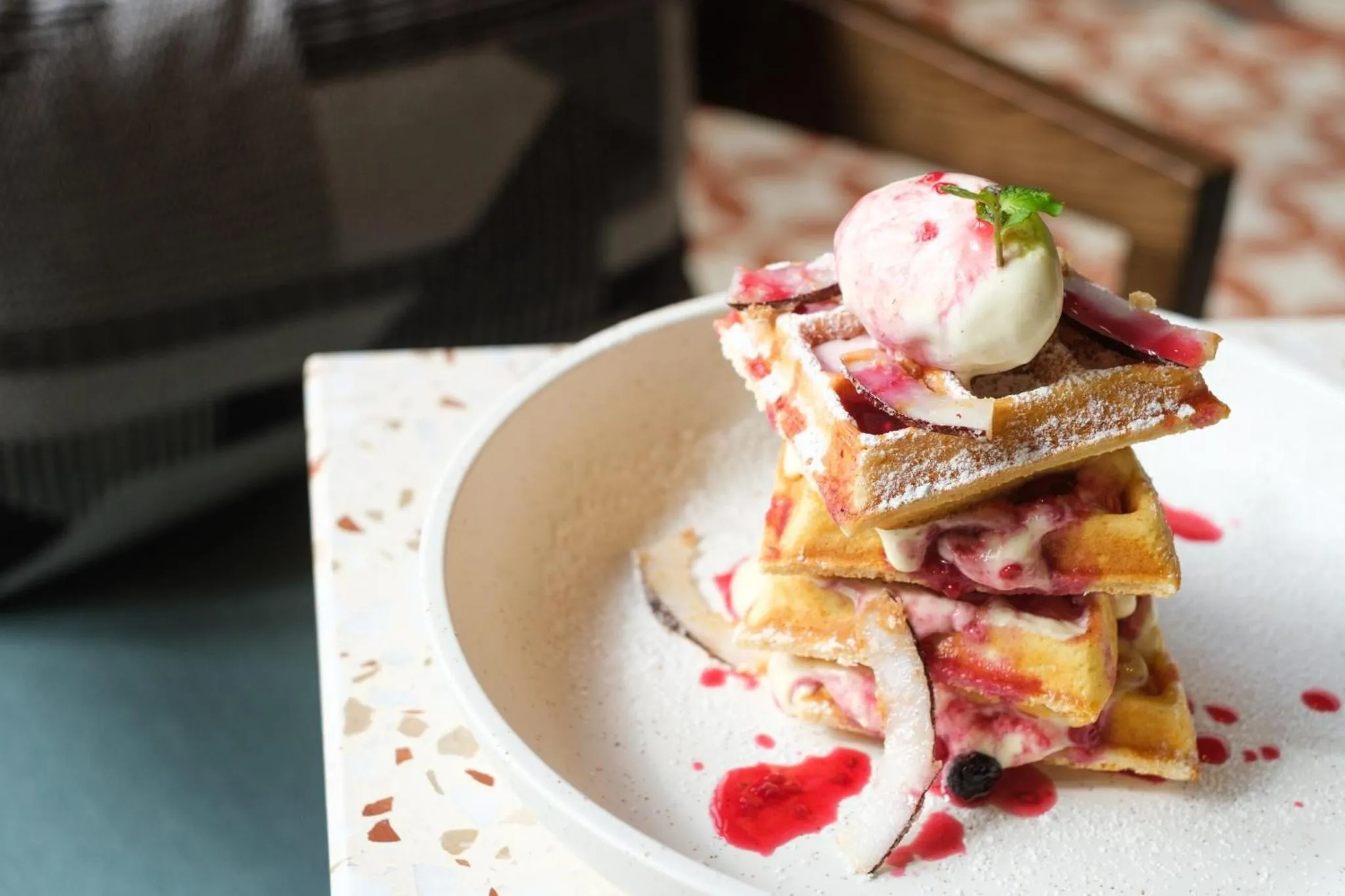 Restaurant/places to eat in Crowne Plaza Fiji Nadi Bay Resort & Spa by IHG