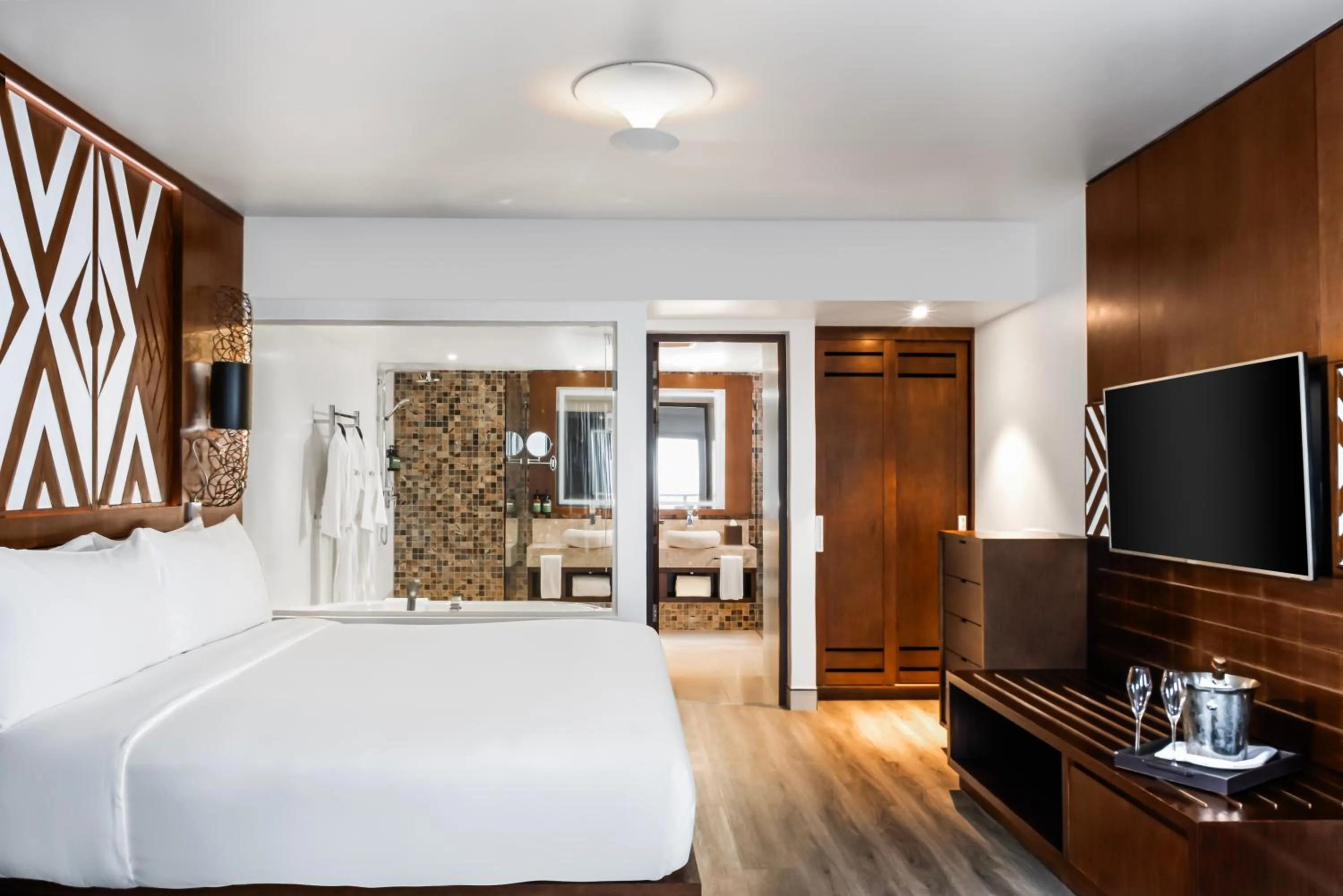 Bed in Crowne Plaza Fiji Nadi Bay Resort & Spa by IHG