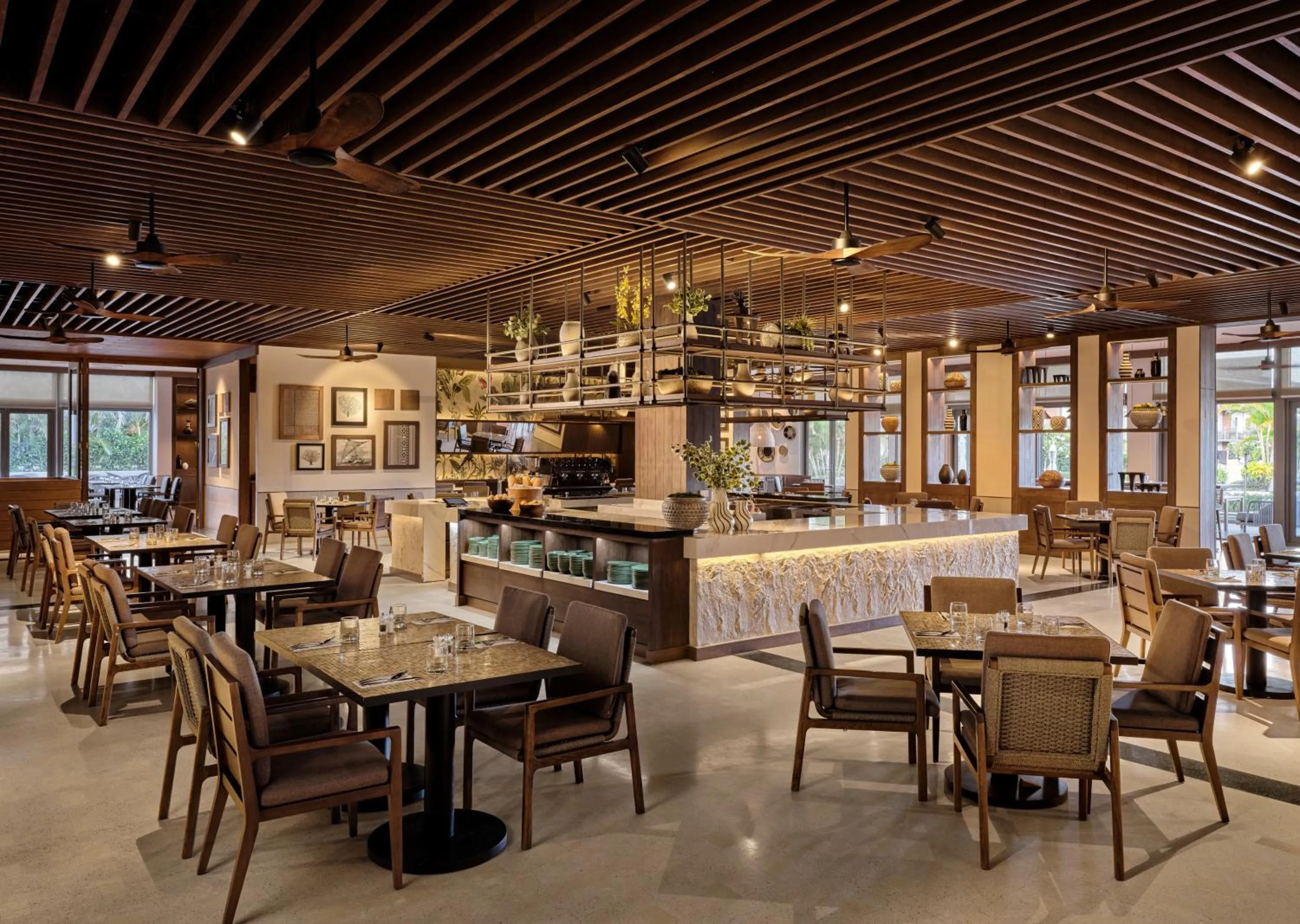 Restaurant/places to eat in Crowne Plaza Fiji Nadi Bay Resort & Spa by IHG