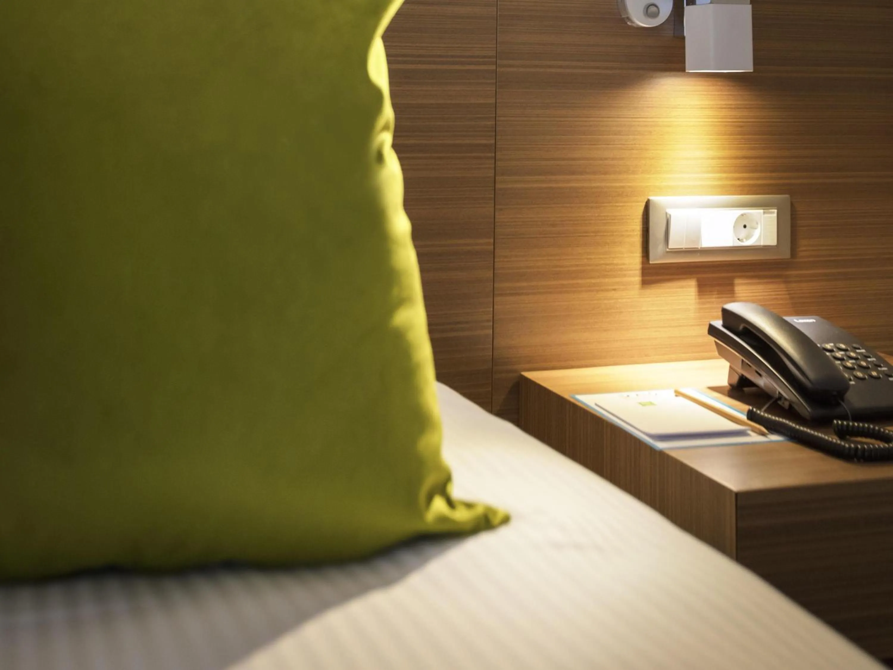 Bedroom, Bed in ibis Styles Izmir Bornova