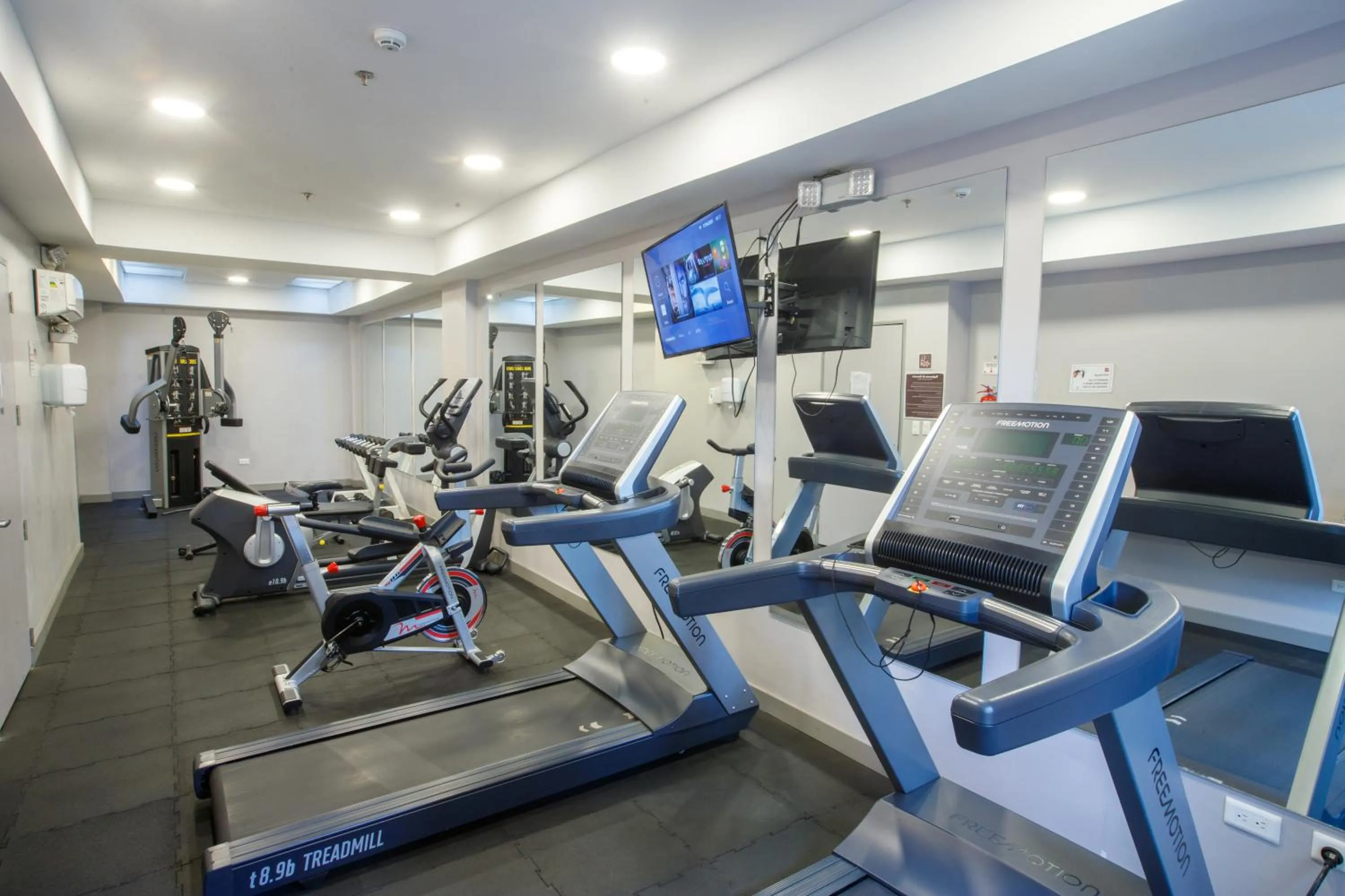 Property building in ibis Quito