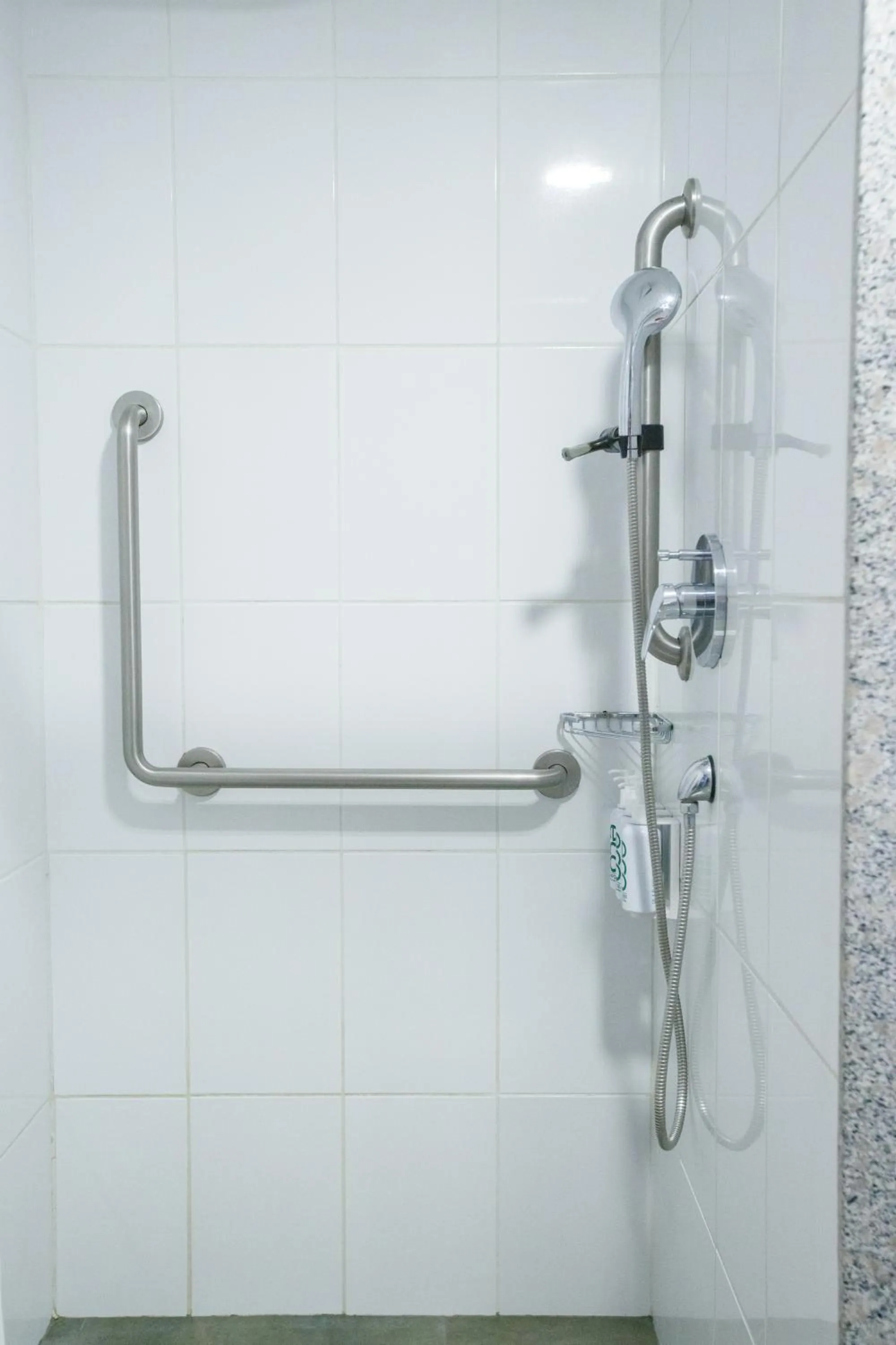 Property building in ibis Quito