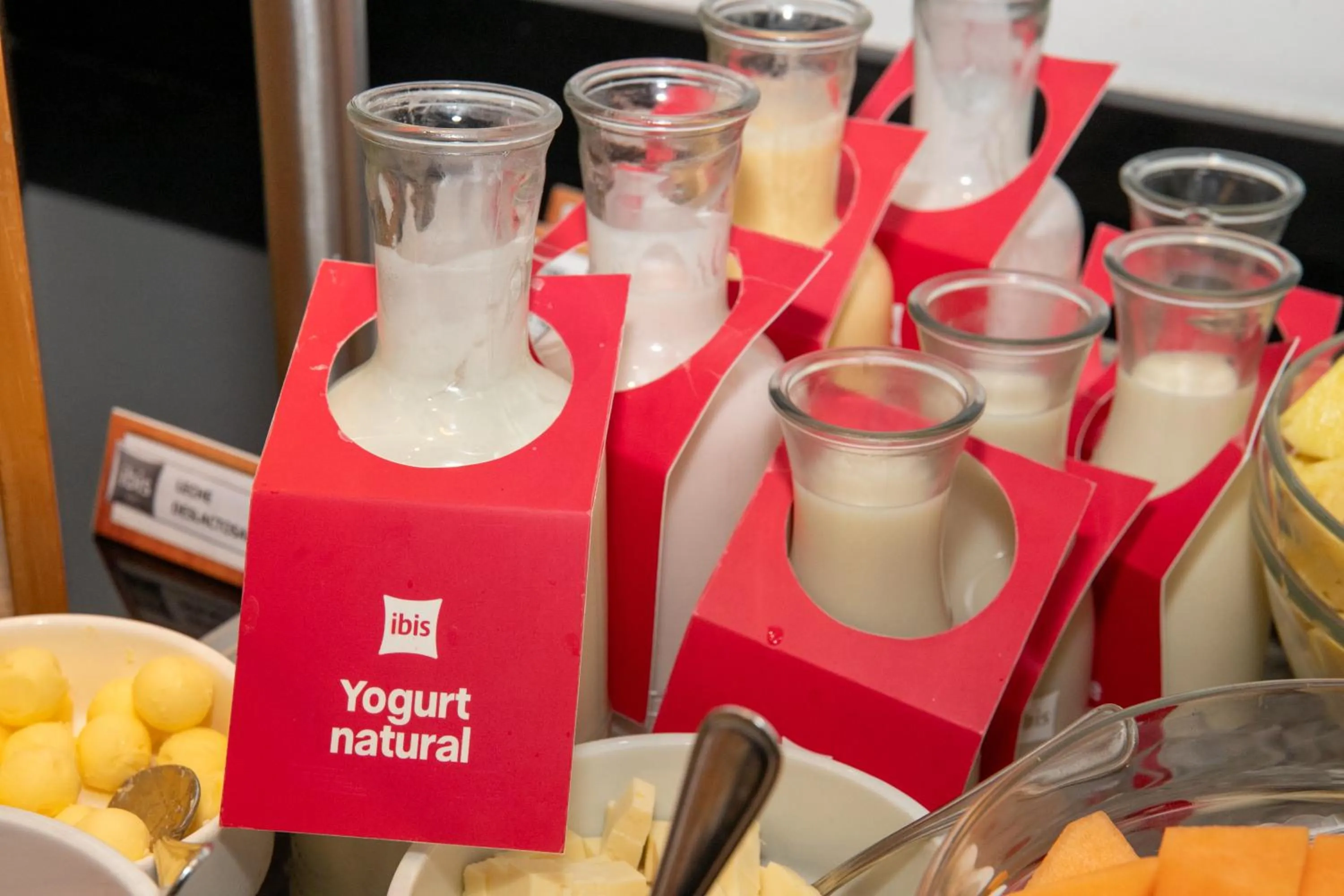 Restaurant/places to eat in ibis Quito