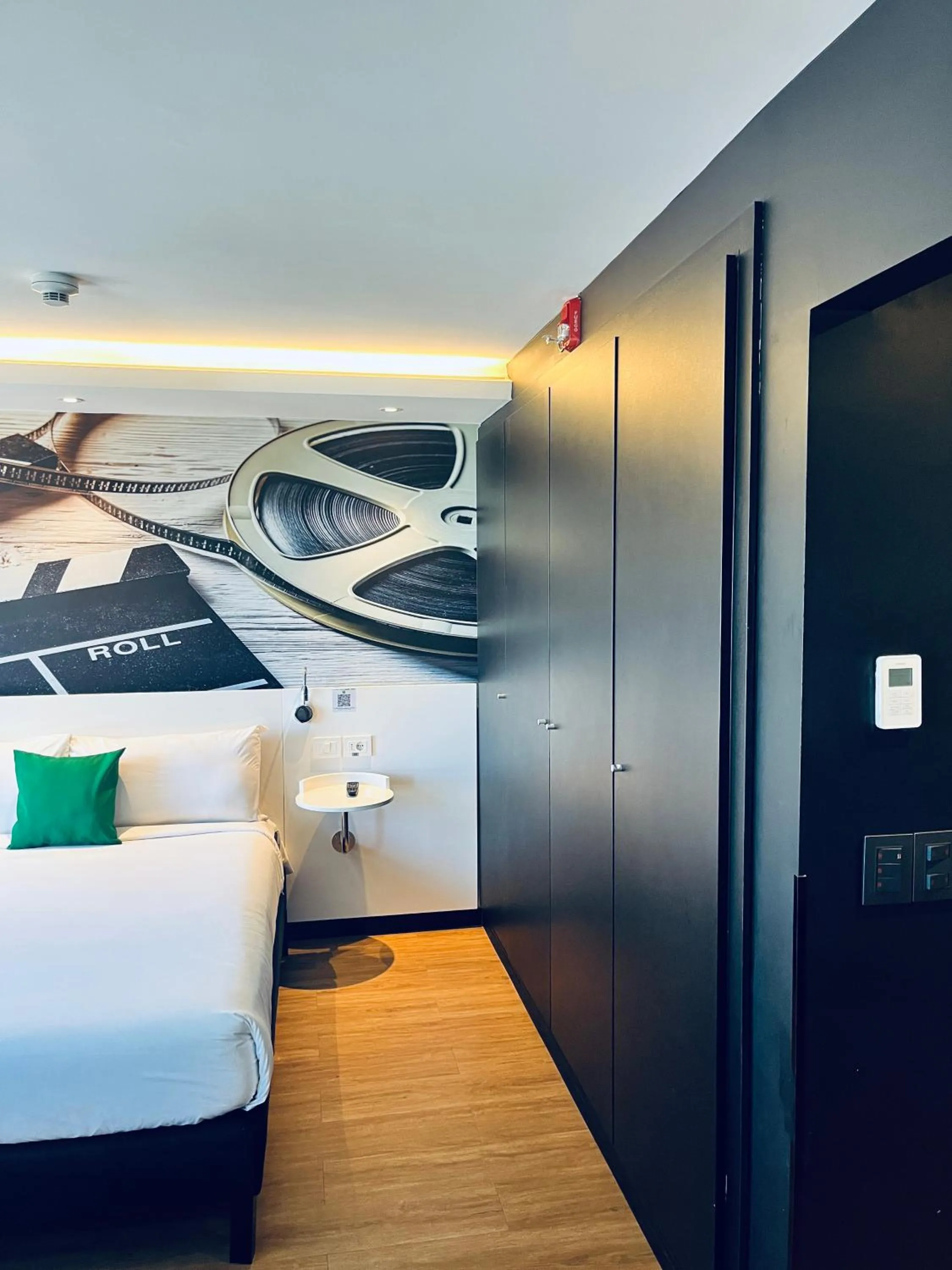 Bed in ibis Styles Montevideo Biarritz