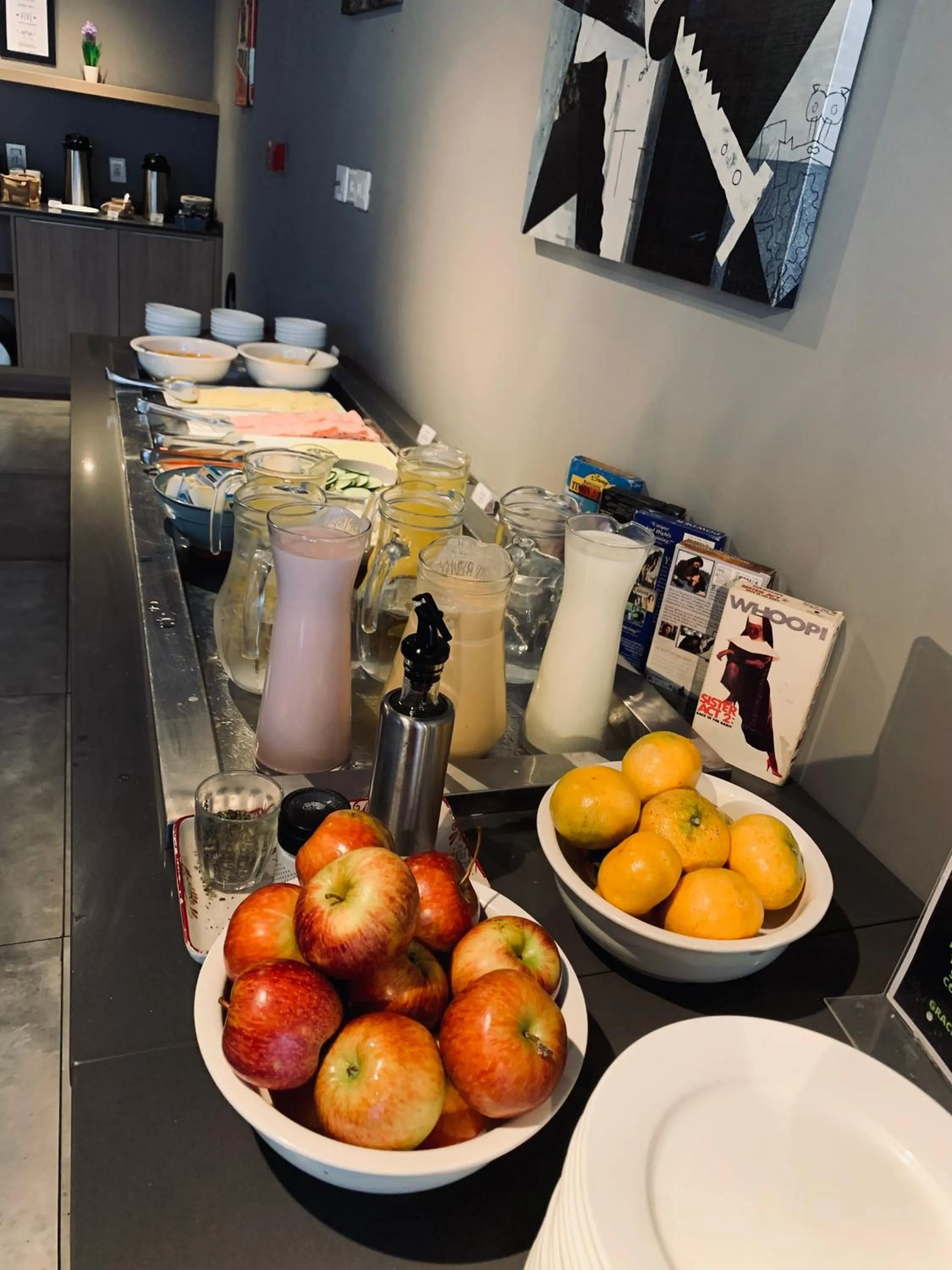 Breakfast in ibis Styles Montevideo Biarritz