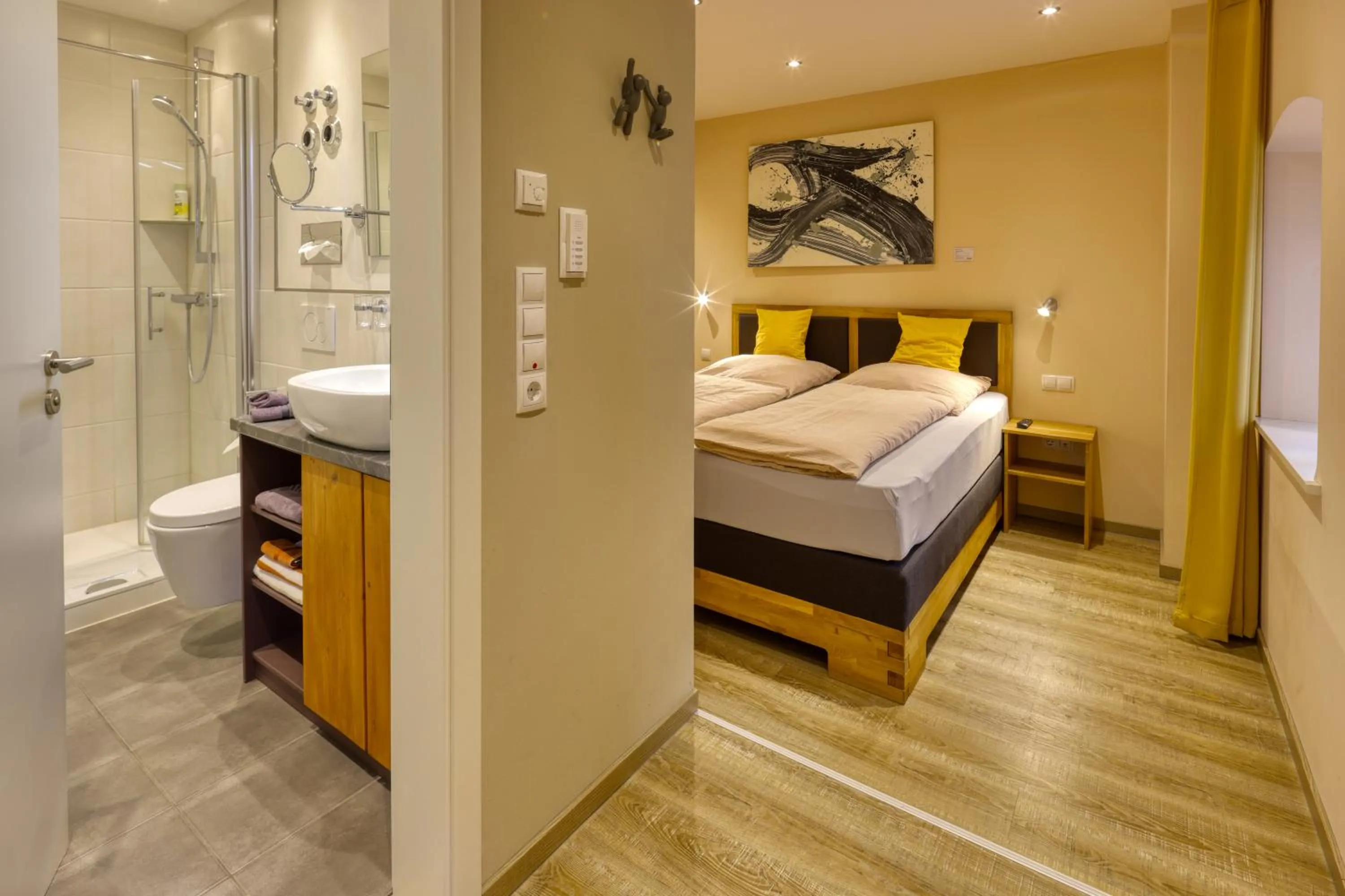 Photo of the whole room, Bed in AD1716 apARTments Marktheidenfeld