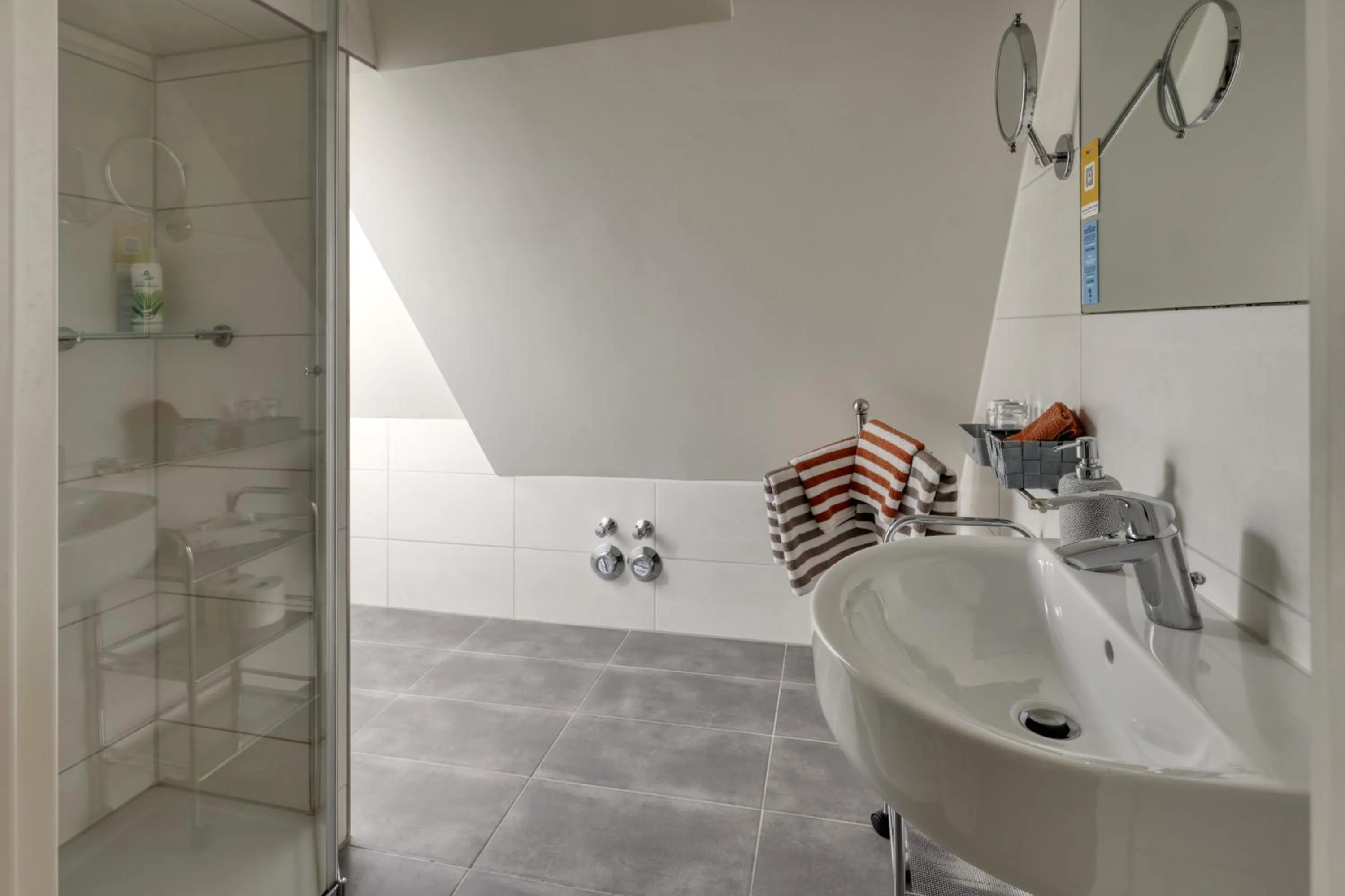 04 Deluxe Apartment  - single occupancy in AD1716 apARTments Marktheidenfeld