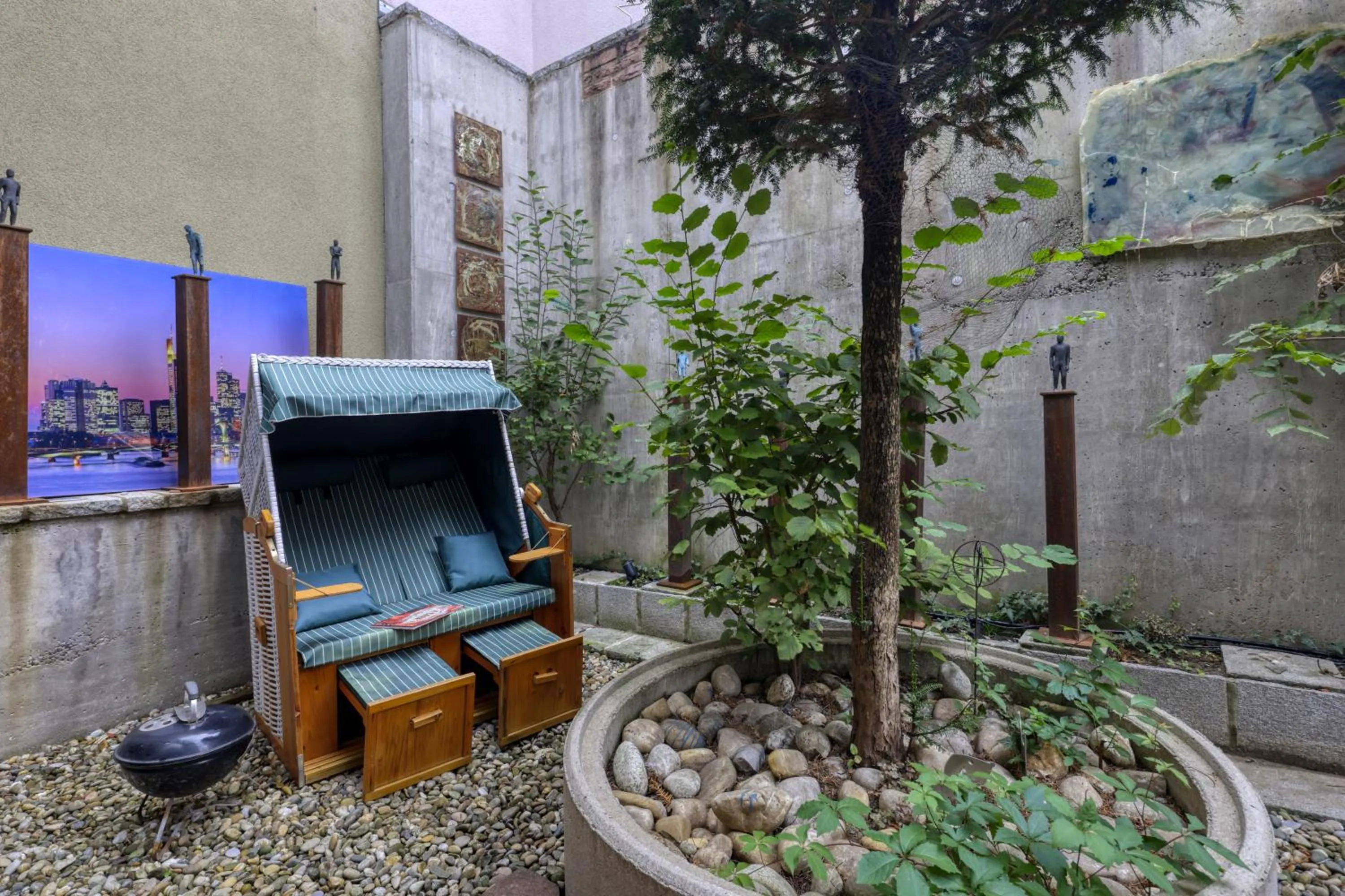 sunbed in AD1716 apARTments Marktheidenfeld