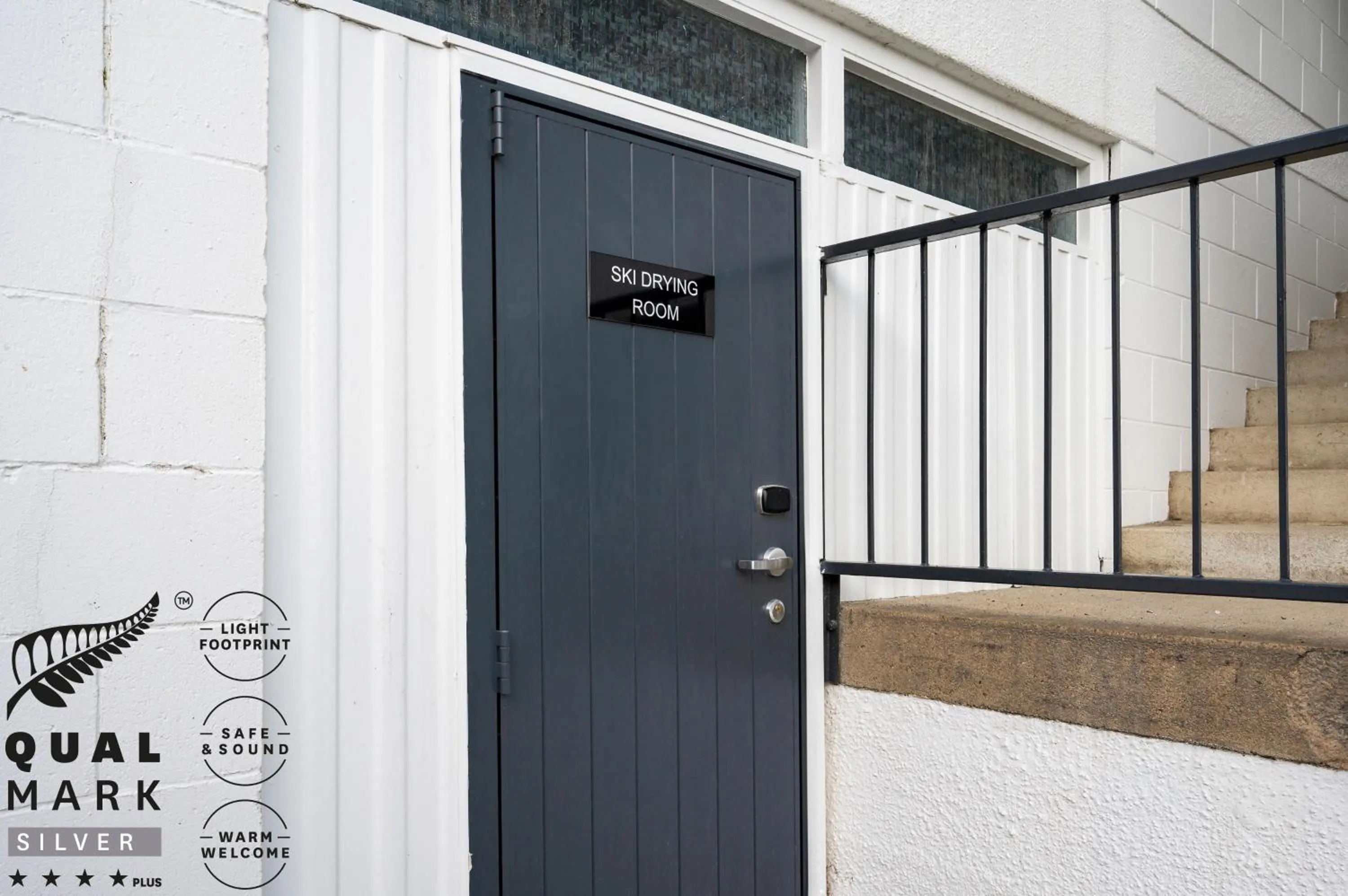 Skiing in Luxe Suites & Apartments